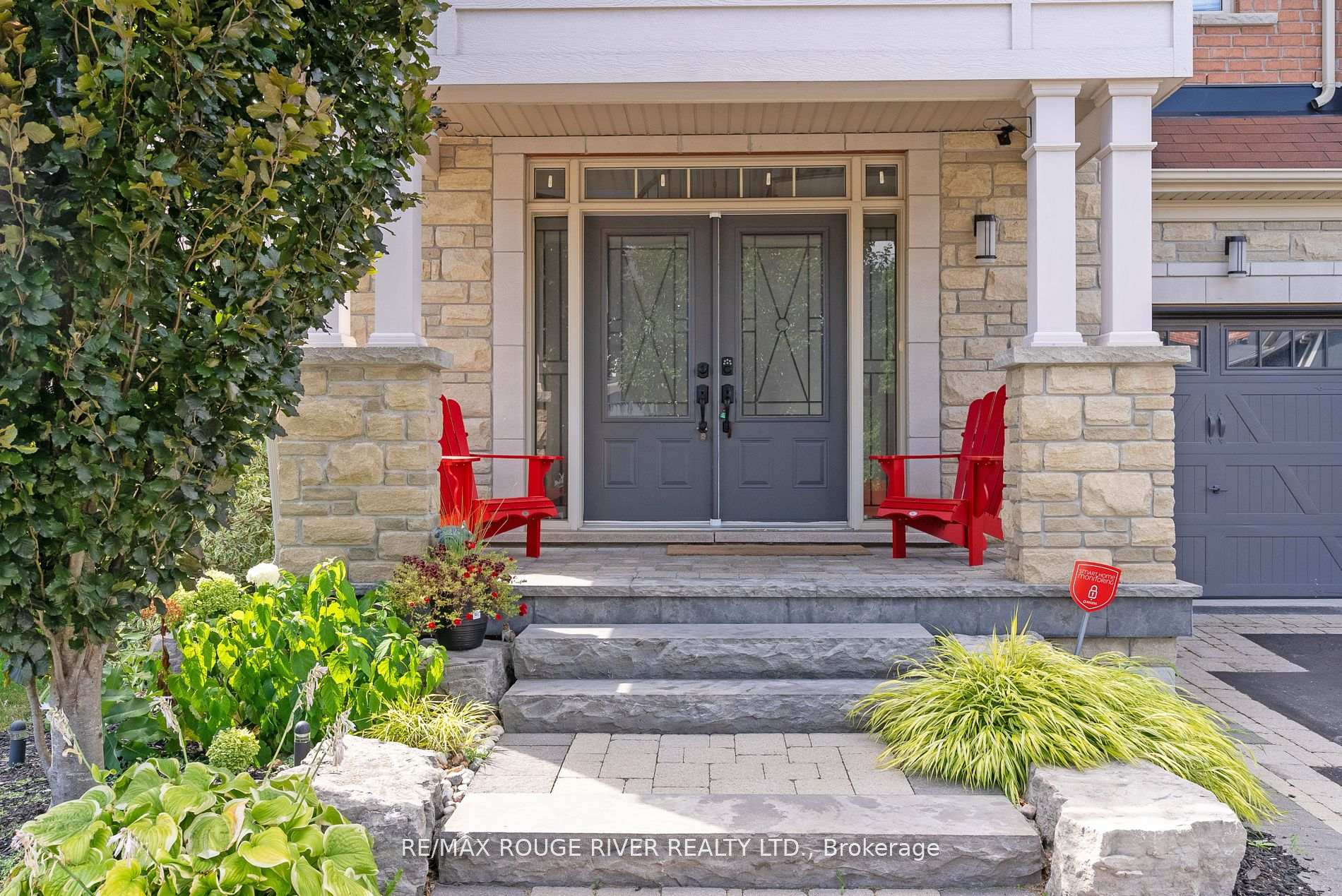 Photo 2 of 25 Jarrow Crescent, Whitby, Brooklin — HOMEH