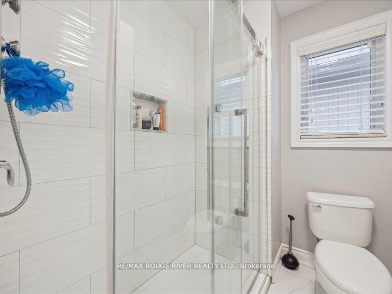 Photo 24 of 25 Jarrow Crescent, Whitby, Brooklin — HOMEH
