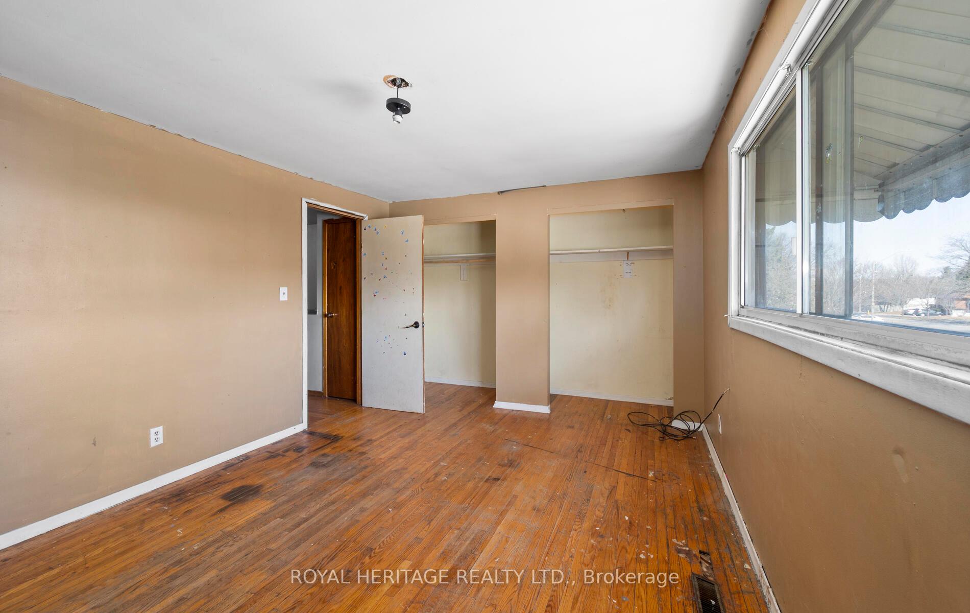 Photo 10 of 402 Harcourt Drive, Oshawa, Donevan — HOMEH