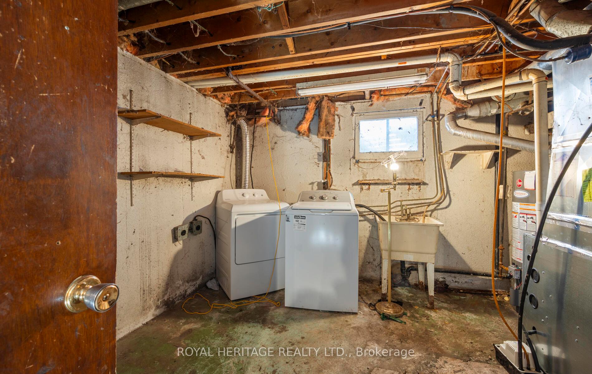 Photo 18 of 402 Harcourt Drive, Oshawa, Donevan — HOMEH