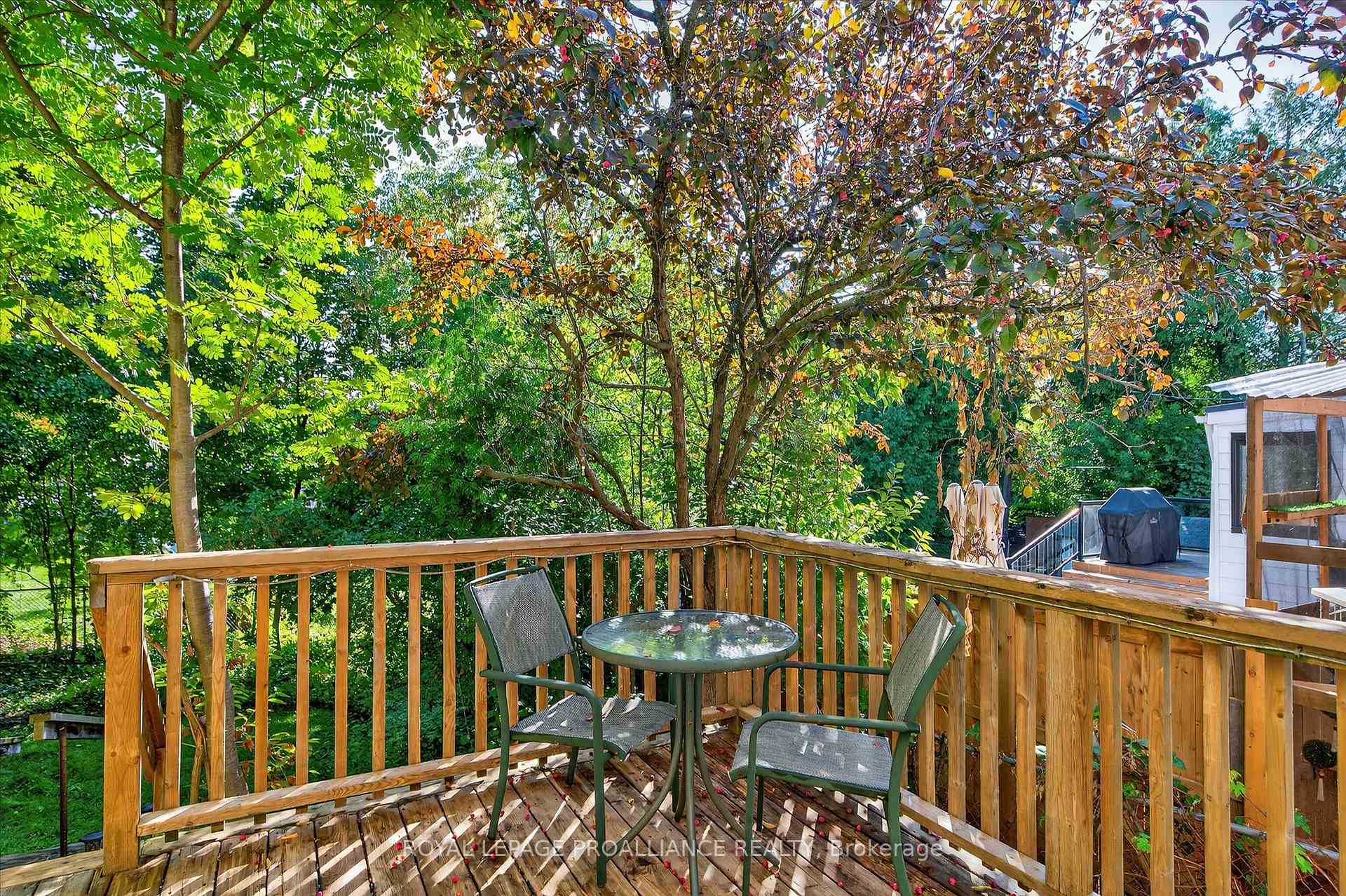 Photo 17 of 664 Gilchrist Street, Peterborough, Northcrest Ward 5 — HOMEH
