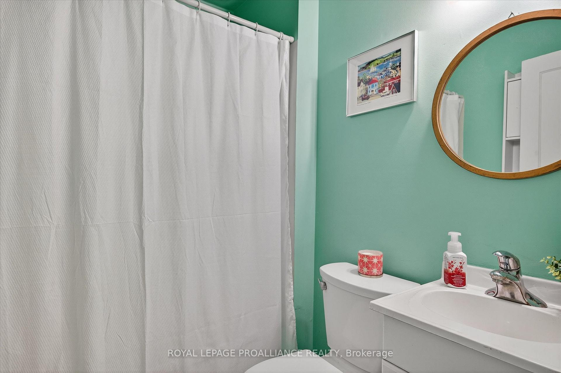 Photo 24 of 664 Gilchrist Street, Peterborough, Northcrest Ward 5 — HOMEH