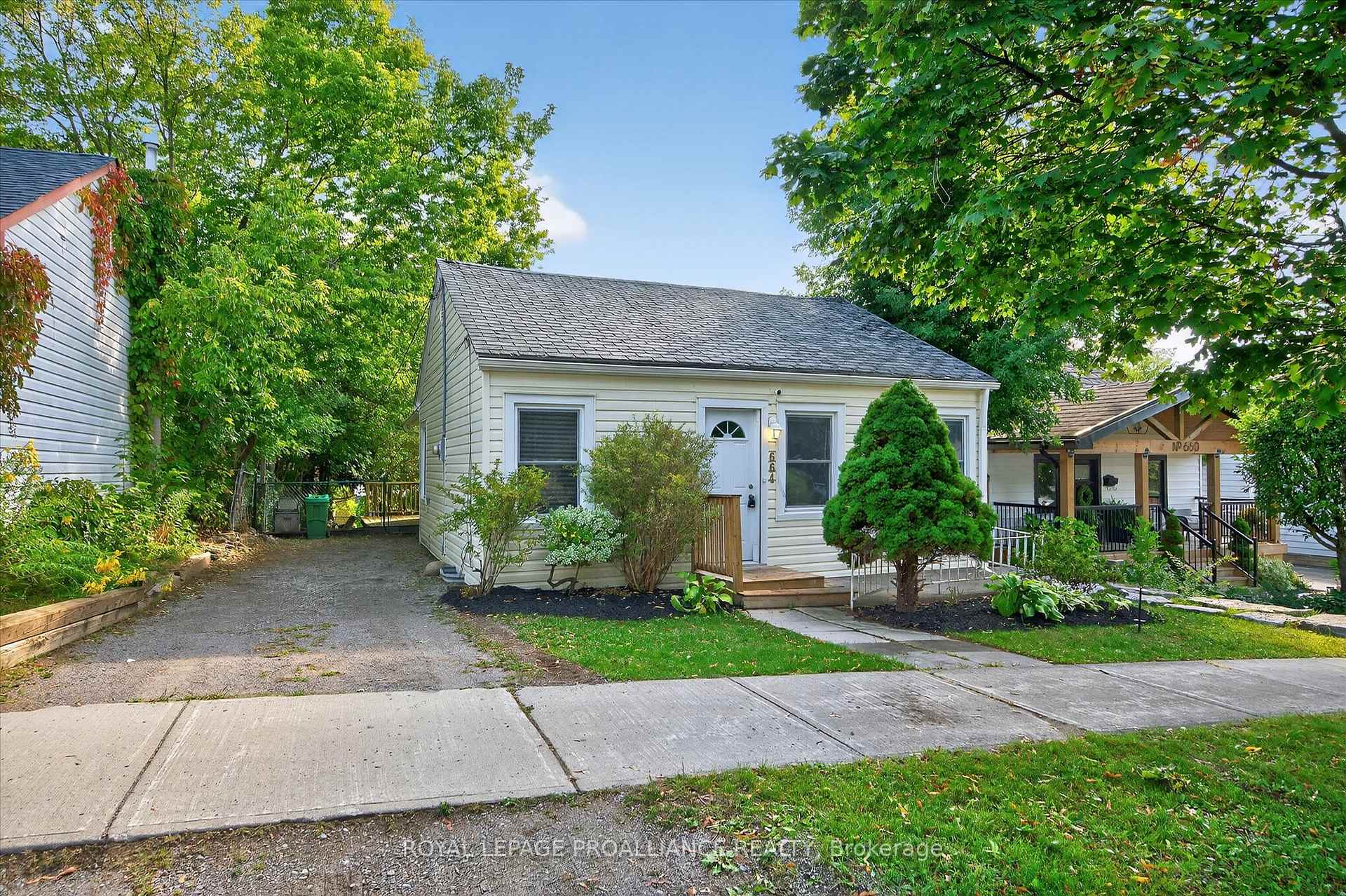 Photo 38 of 664 Gilchrist Street, Peterborough, Northcrest Ward 5 — HOMEH