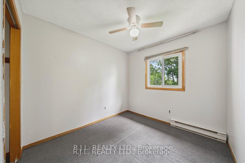 Photo 13 of 1675 Applewood Crescent, Peterborough, Monaghan Ward 2 — HOMEH