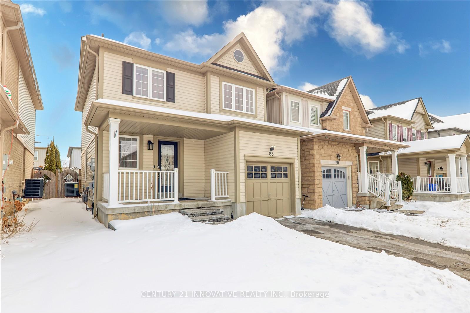 Photo 2 of 88 Donlevy Crescent, Whitby, Taunton North — HOMEH