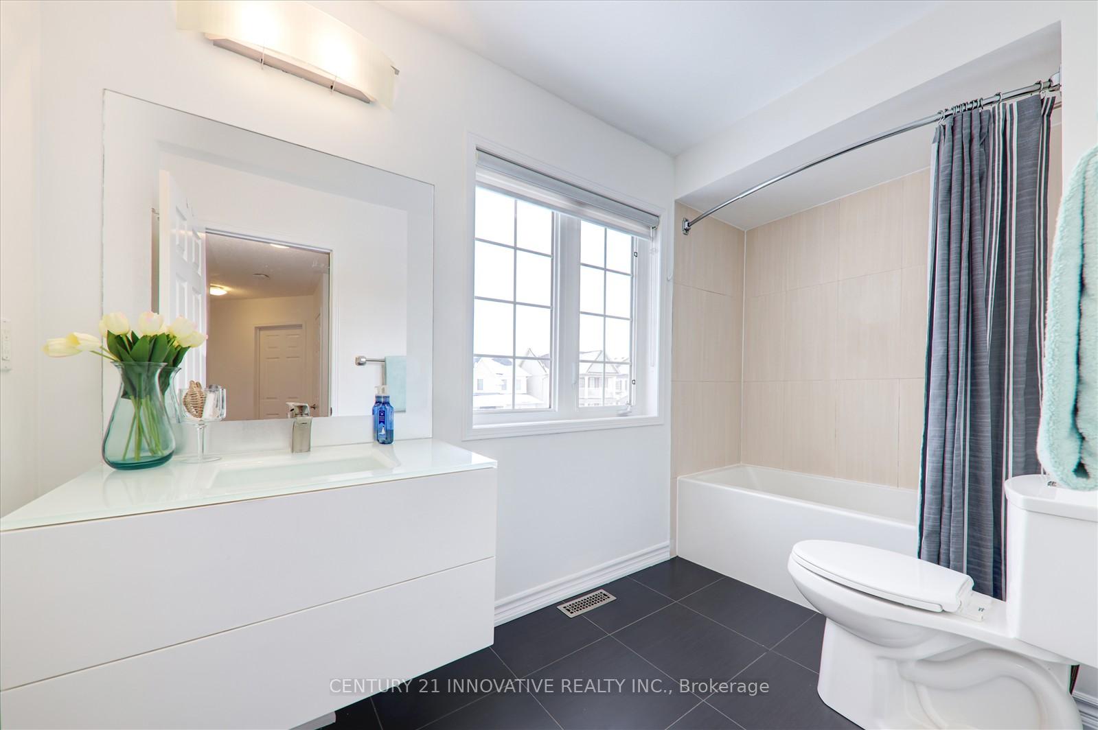 Photo 20 of 88 Donlevy Crescent, Whitby, Taunton North — HOMEH