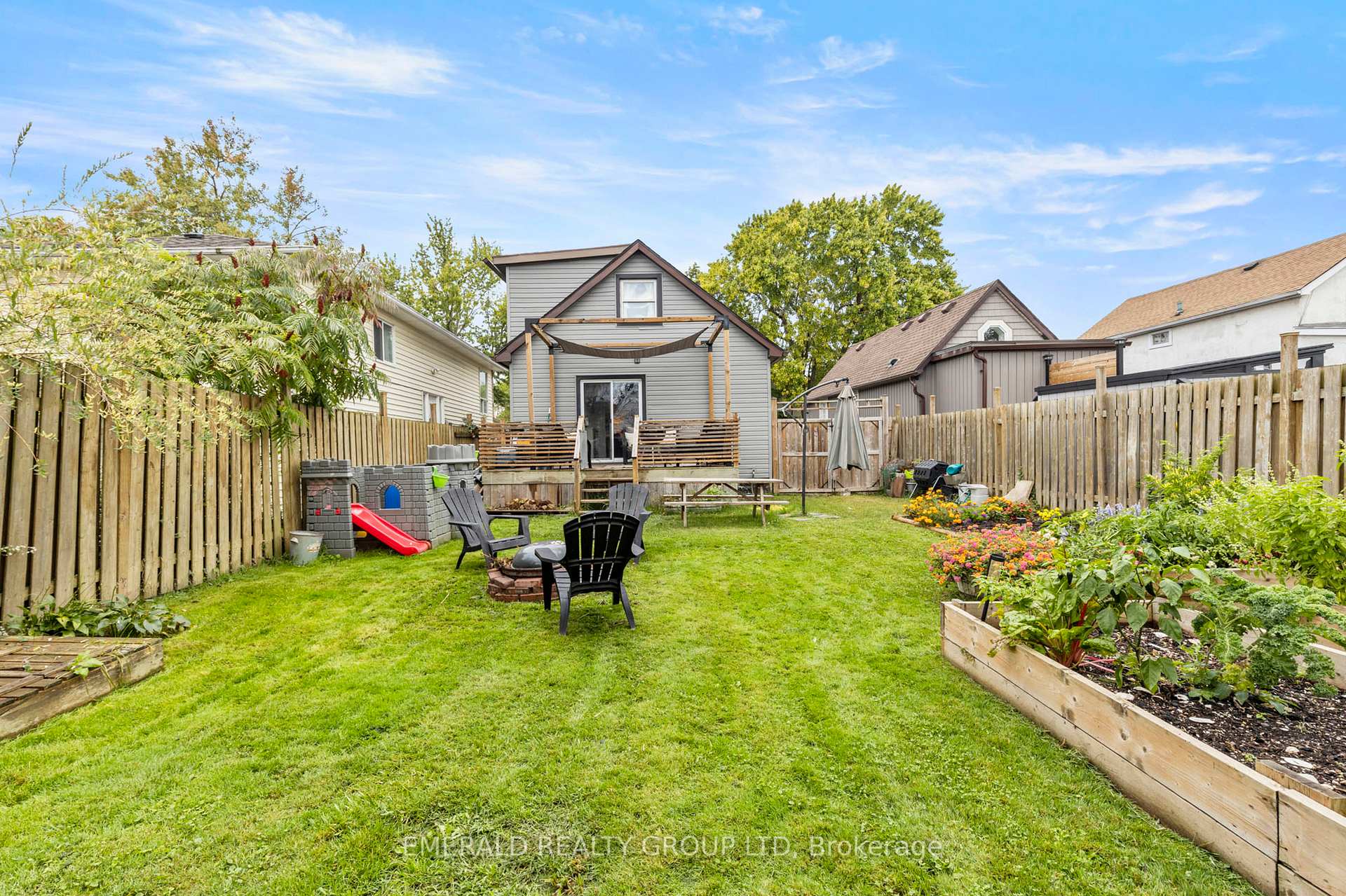 Photo 23 of 75 Deere Street, Welland, Lincoln/Crowland — HOMEH