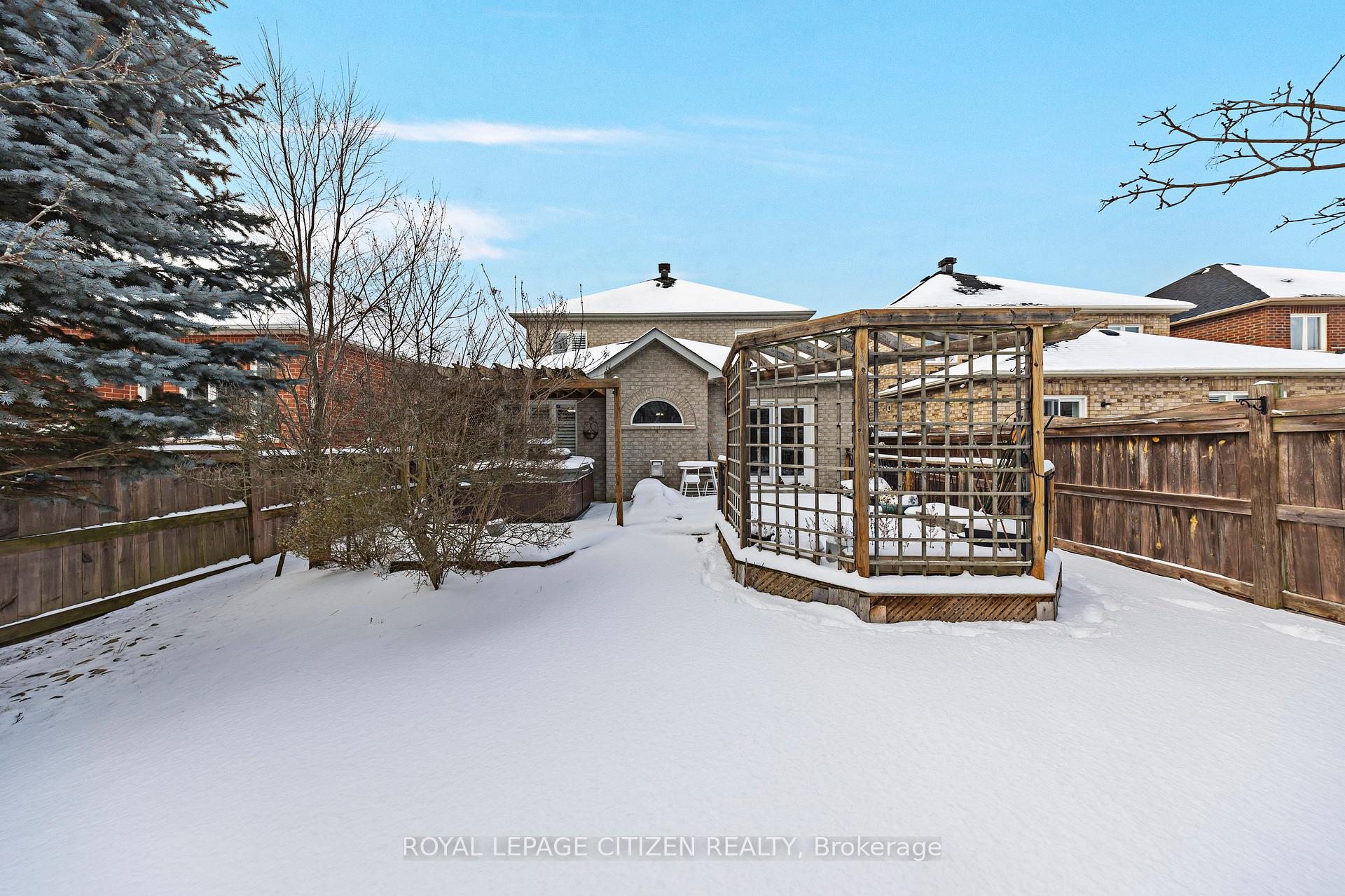Photo 2 of 65 Chatterson Street, Whitby, Rolling Acres — HOMEH