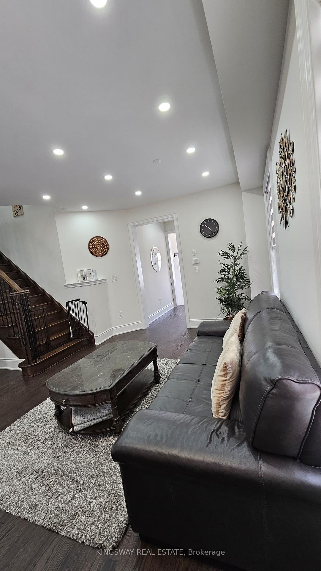 Photo 12 of 2572 Wintergrace Avenue, Oshawa, Windfields — HOMEH