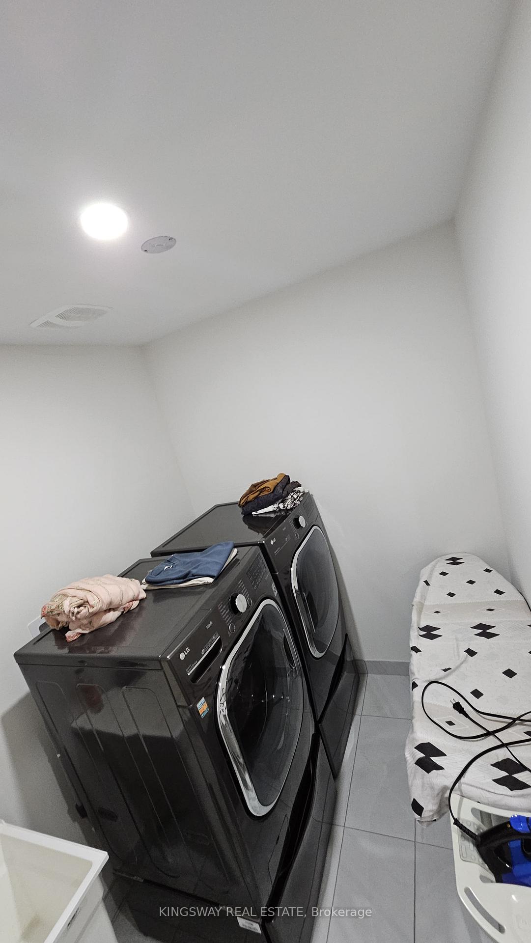 Photo 24 of 2572 Wintergrace Avenue, Oshawa, Windfields — HOMEH