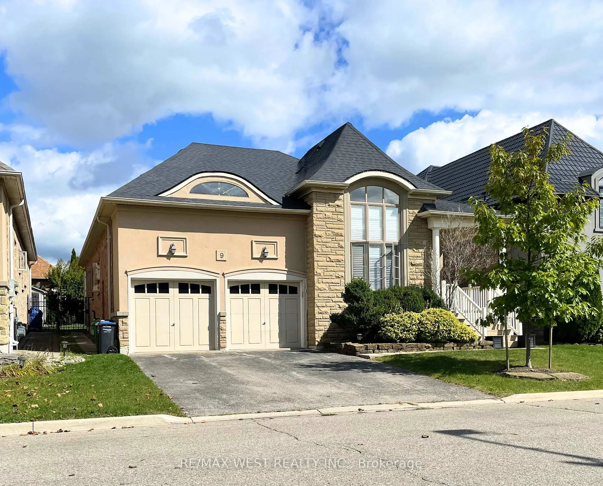 Photo 2 of 9 Odeon Street, Brampton, Vales of Castlemore North — HOMEH