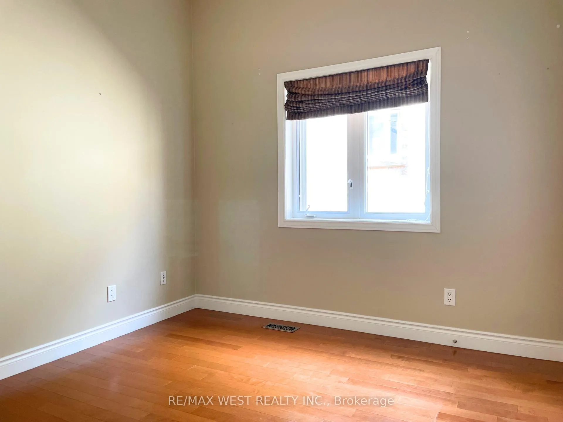 Photo 33 of 9 Odeon Street, Brampton, Vales of Castlemore North — HOMEH