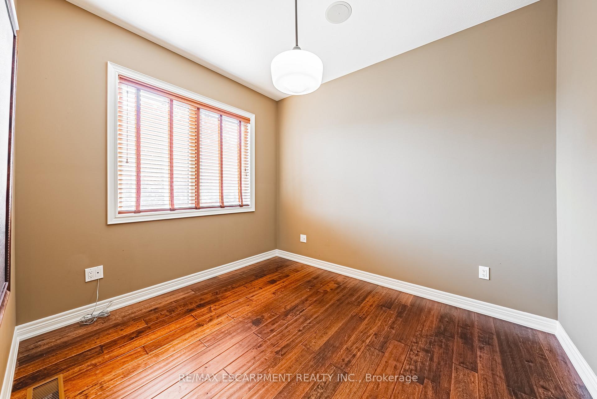 Photo 19 of 178 Brookhaven Court, Welland, West Welland — HOMEH