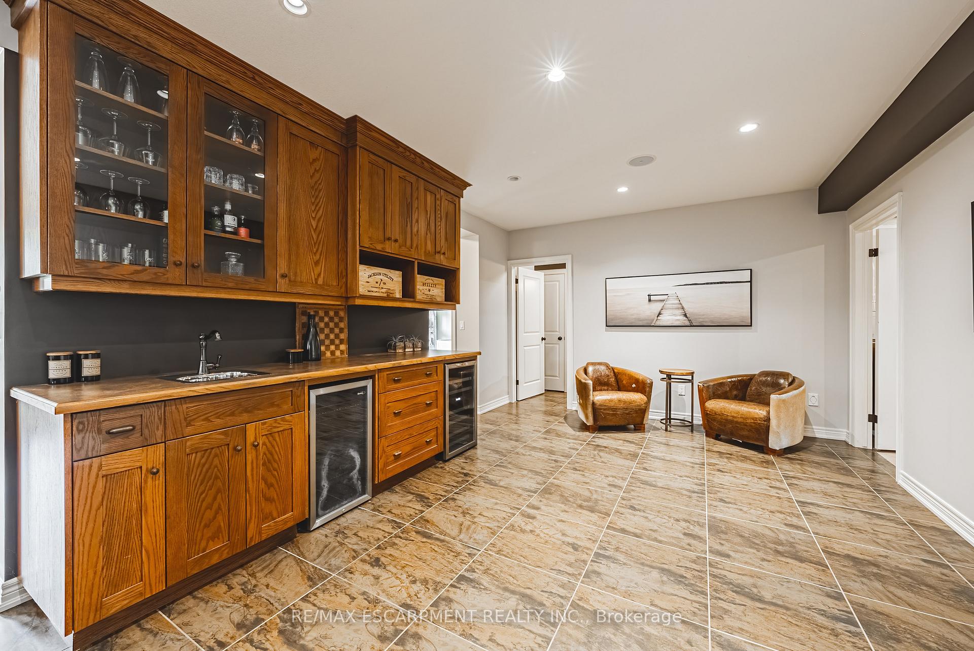 Photo 25 of 178 Brookhaven Court, Welland, West Welland — HOMEH