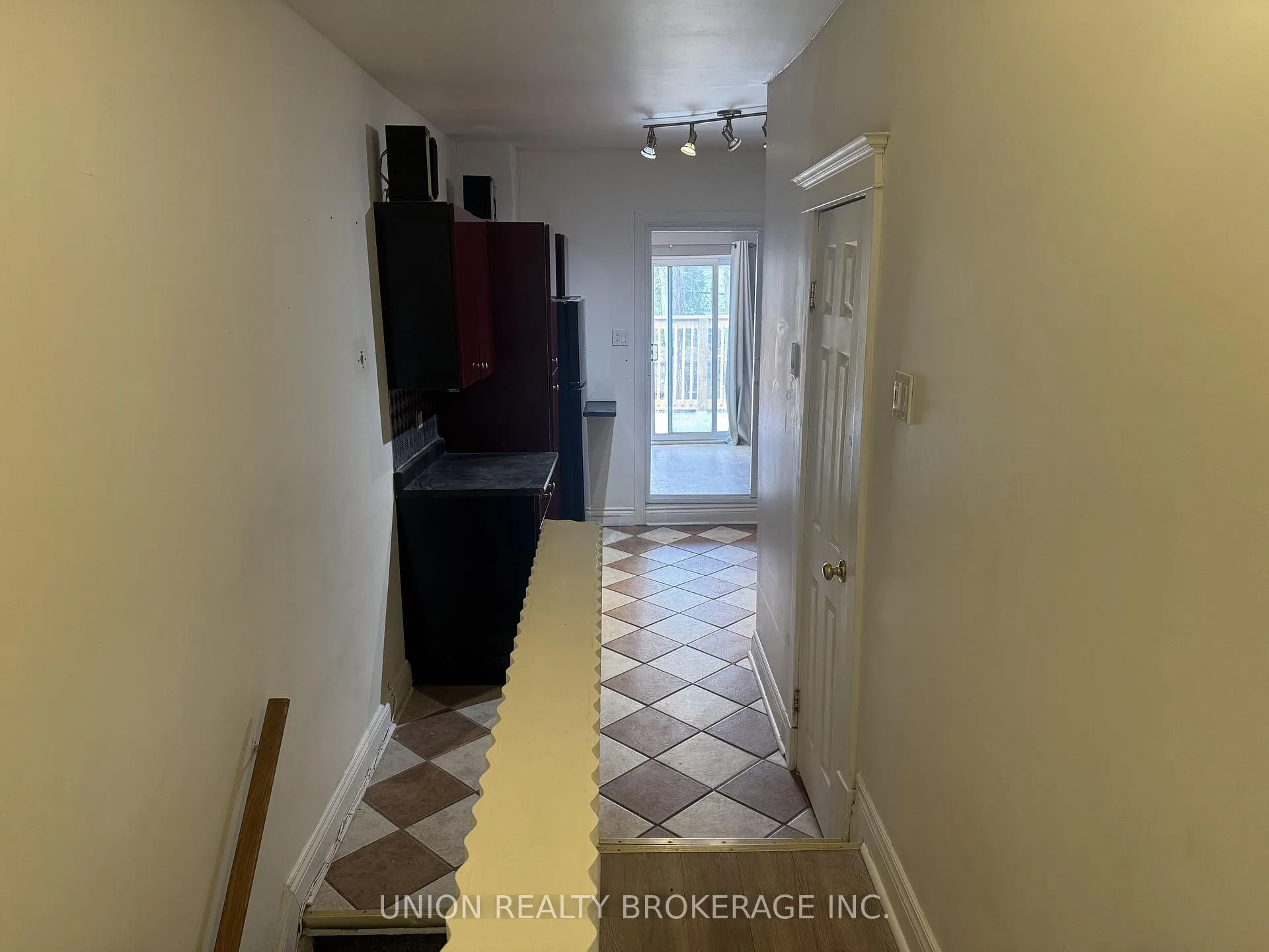 Photo 6 of Unit Upper, 132 Morse Street, Toronto, South Riverdale — HOMEH