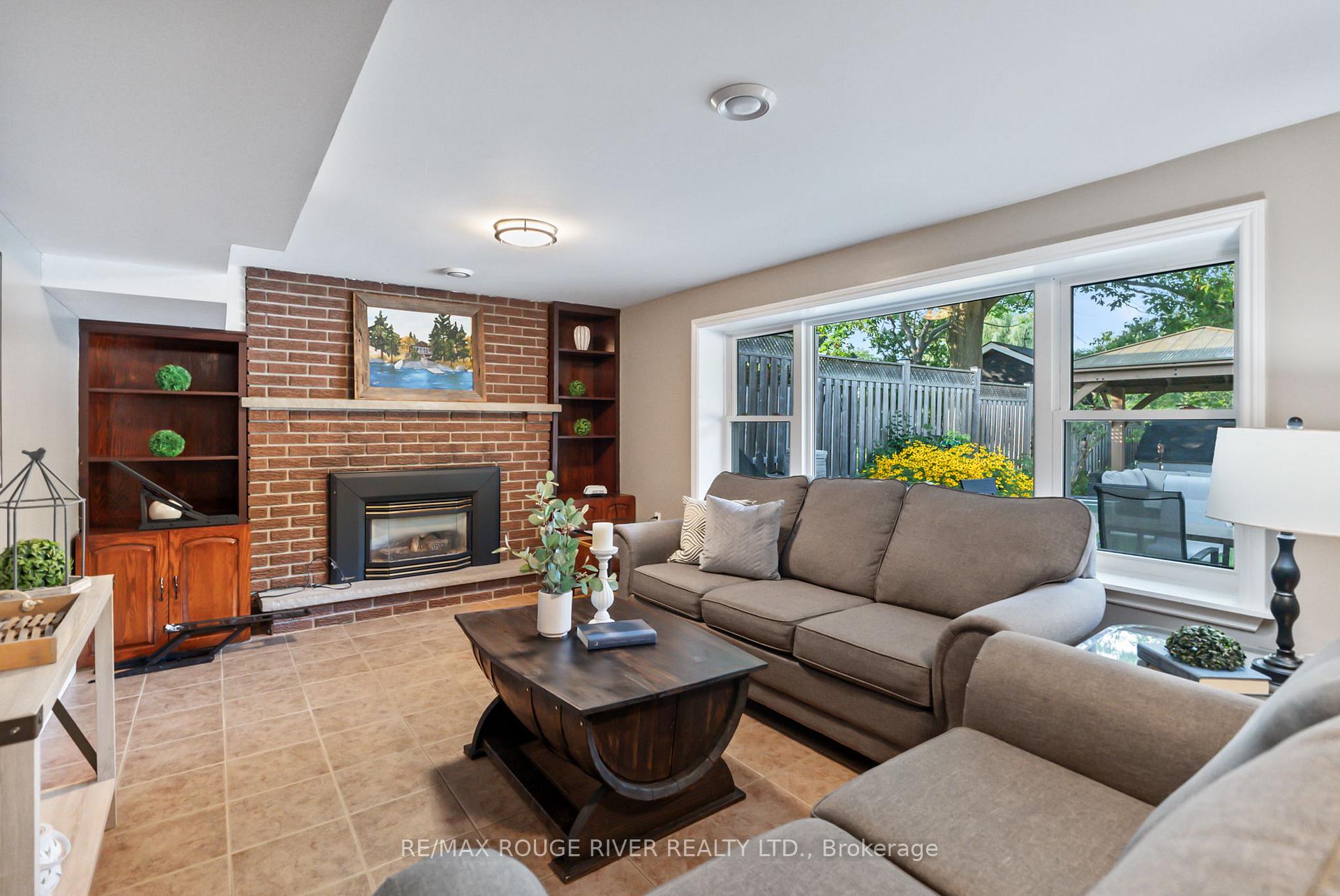 Photo 24 of 386 Hillcroft Street, Oshawa, O'Neill — HOMEH