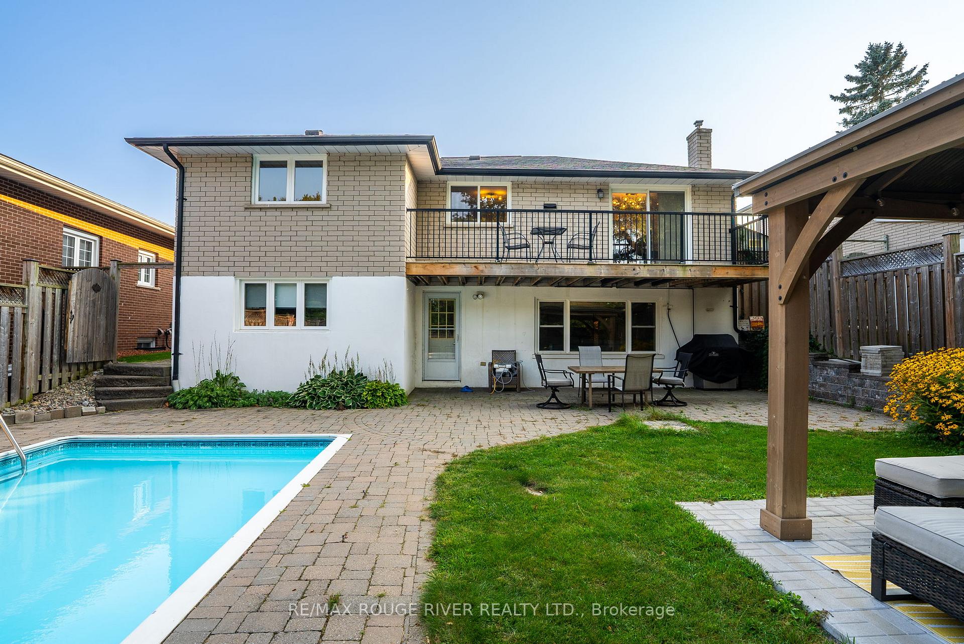 Photo 35 of 386 Hillcroft Street, Oshawa, O'Neill — HOMEH