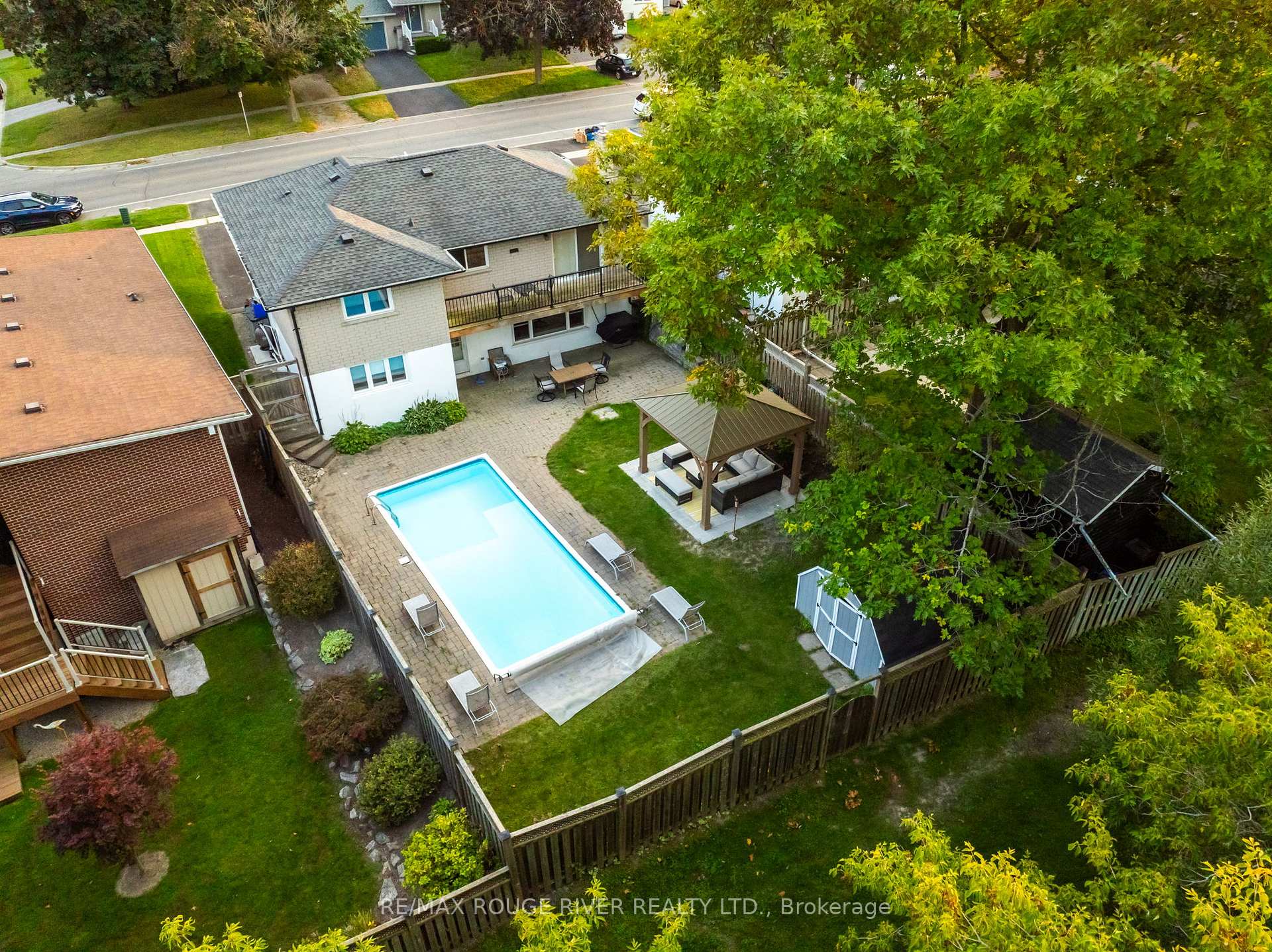 Photo 37 of 386 Hillcroft Street, Oshawa, O'Neill — HOMEH