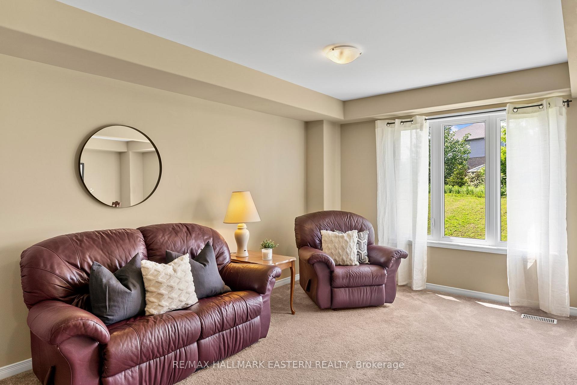 Photo 11 of 1649 Hetherington Drive, Peterborough, Northcrest Ward 5 — HOMEH
