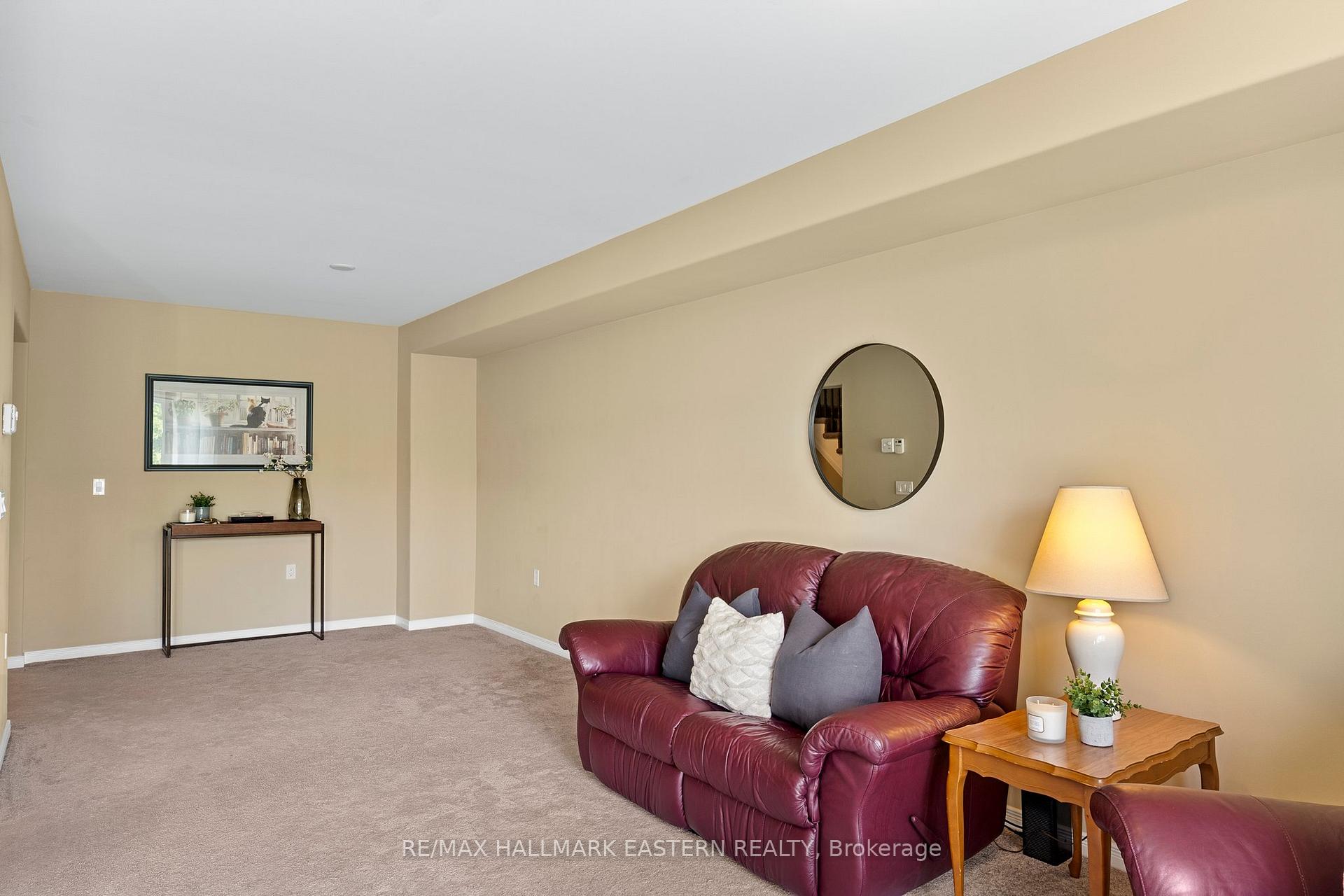 Photo 12 of 1649 Hetherington Drive, Peterborough, Northcrest Ward 5 — HOMEH