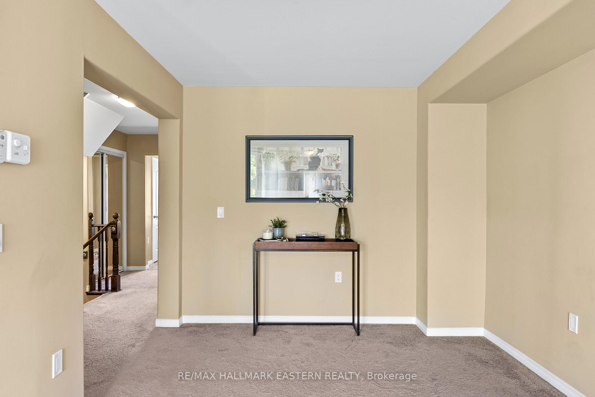 Photo 13 of 1649 Hetherington Drive, Peterborough, Northcrest Ward 5 — HOMEH