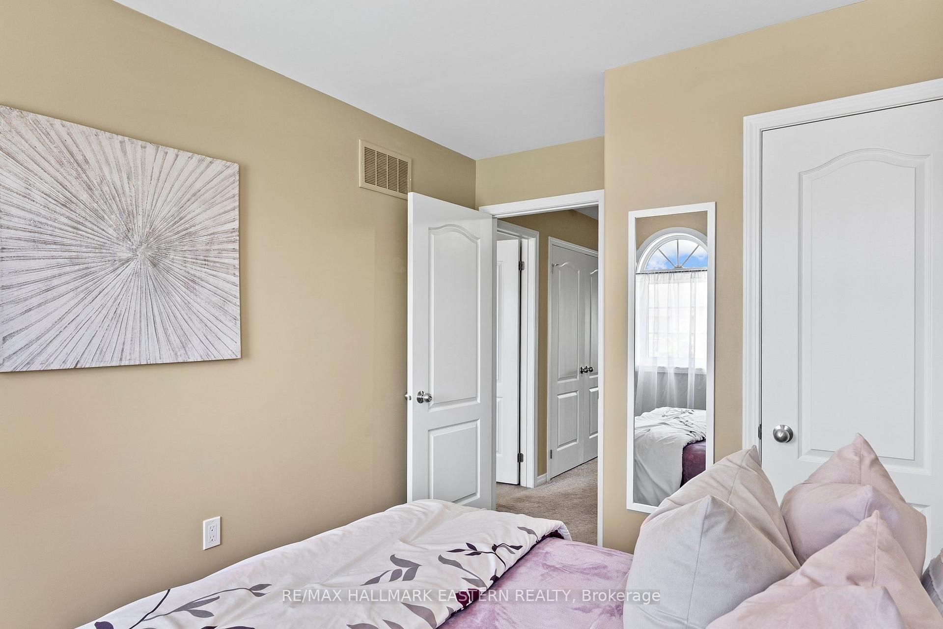 Photo 16 of 1649 Hetherington Drive, Peterborough, Northcrest Ward 5 — HOMEH