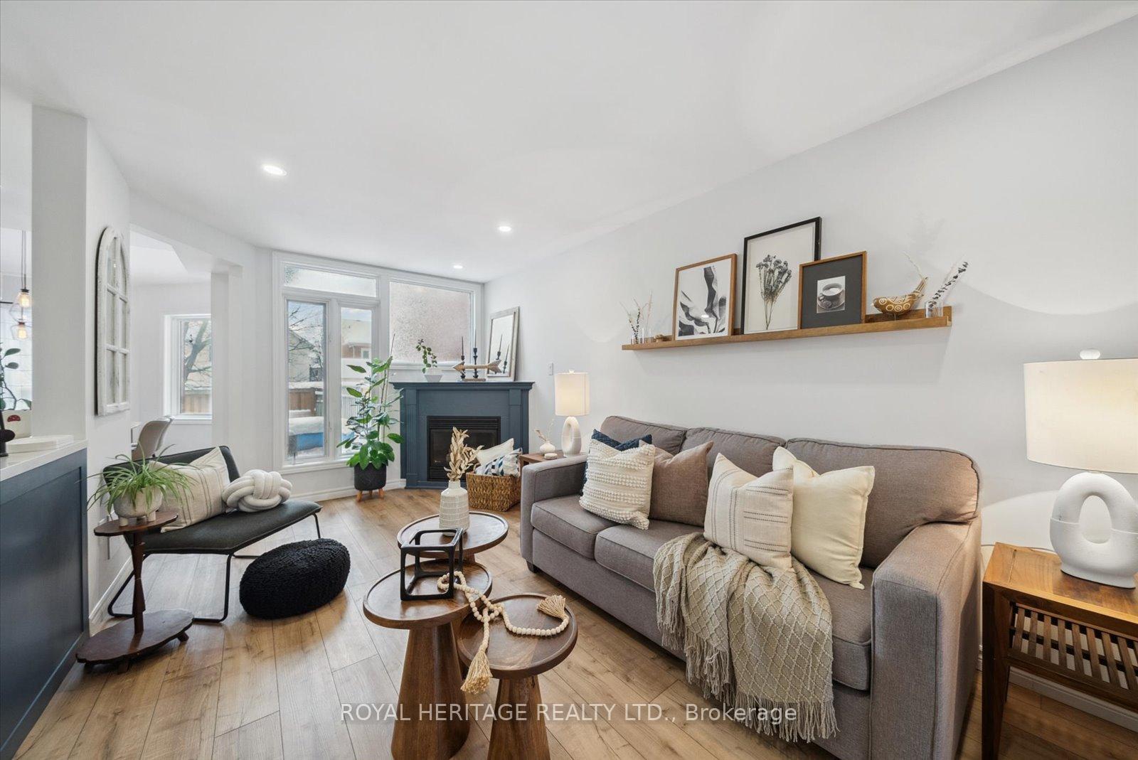 Photo 3 of 64 Zachary Place, Whitby, Brooklin — HOMEH