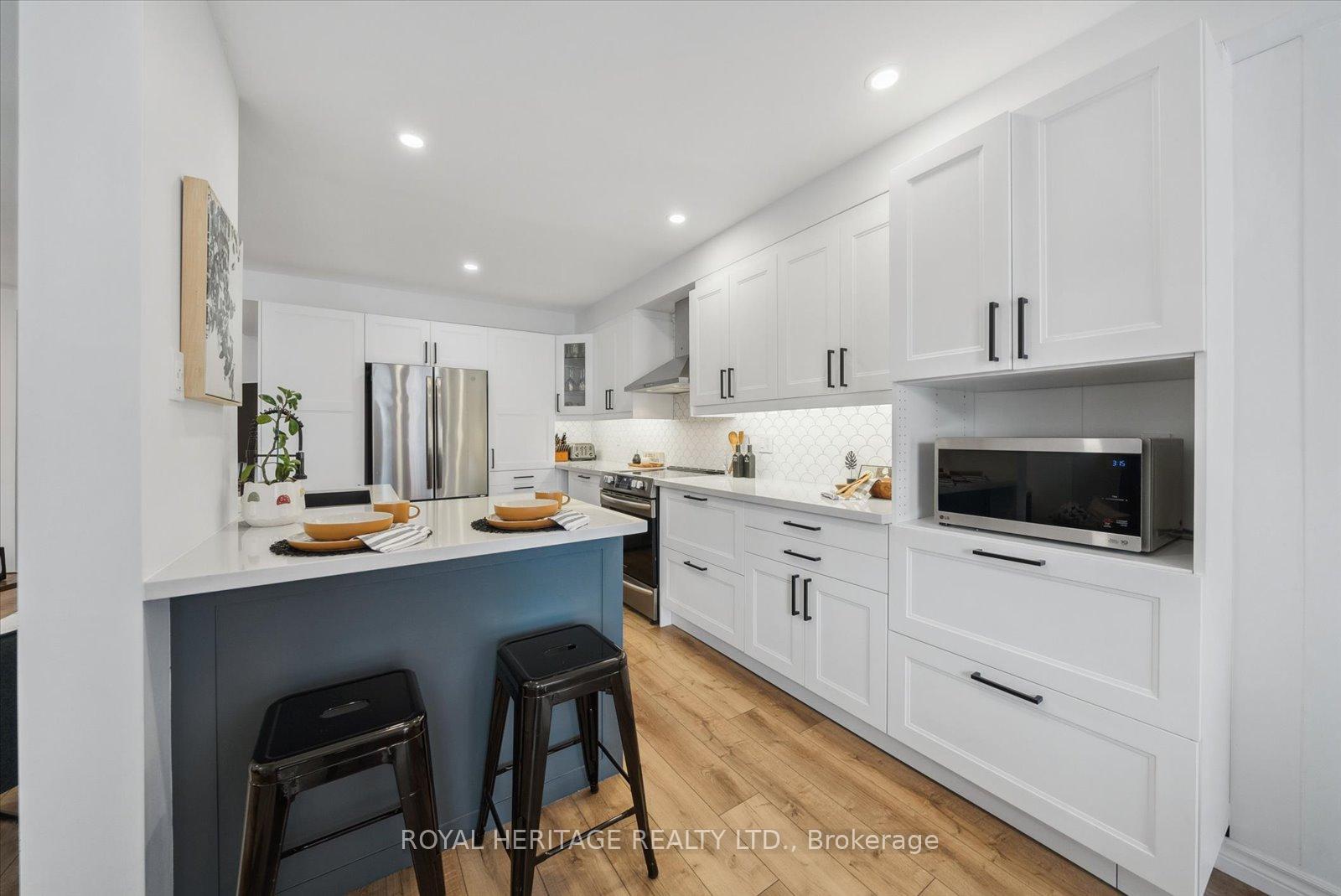 Photo 8 of 64 Zachary Place, Whitby, Brooklin — HOMEH