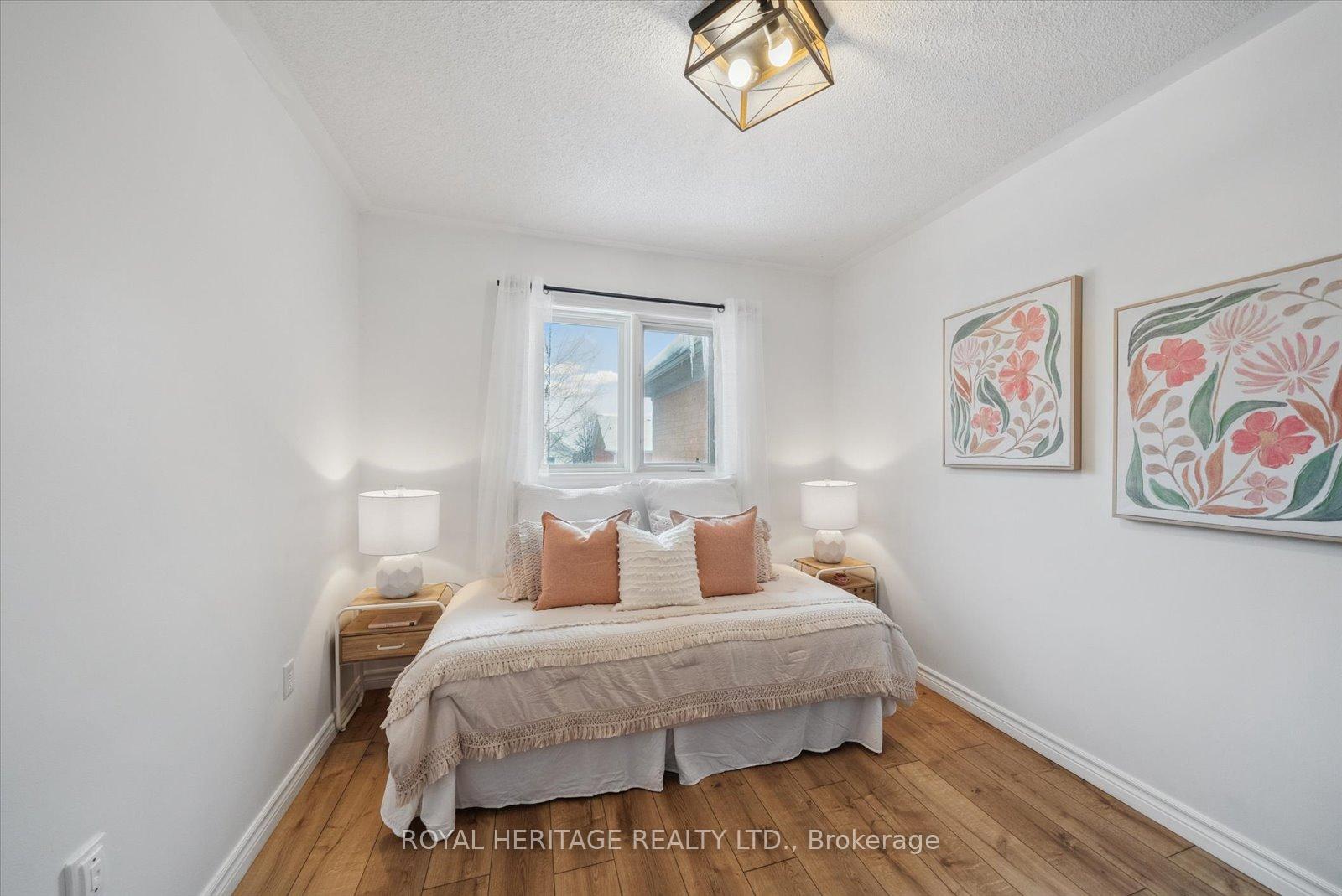 Photo 20 of 64 Zachary Place, Whitby, Brooklin — HOMEH