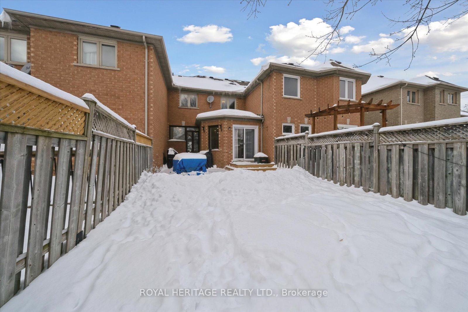 Photo 35 of 64 Zachary Place, Whitby, Brooklin — HOMEH