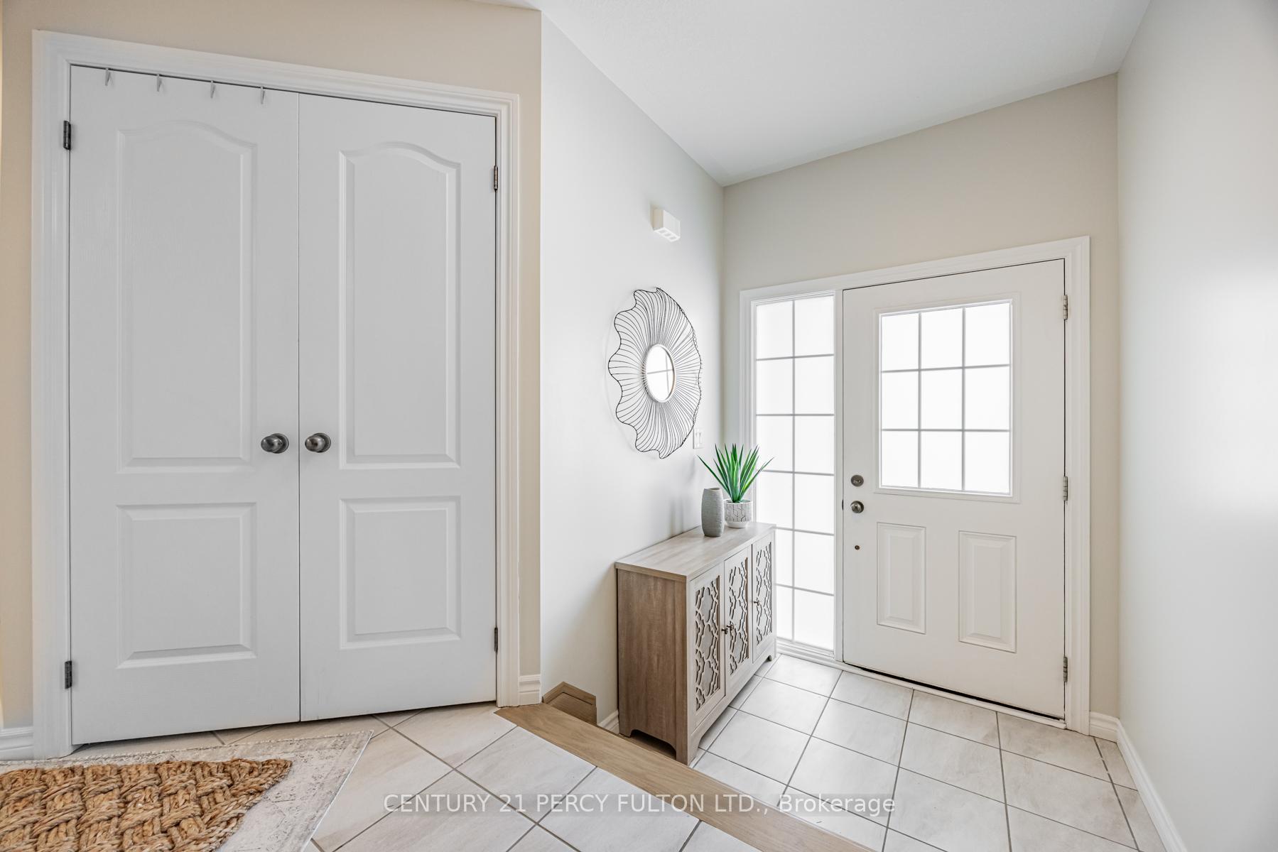 Photo 3 of 1481 Dunedin Crescent, Oshawa, Taunton — HOMEH