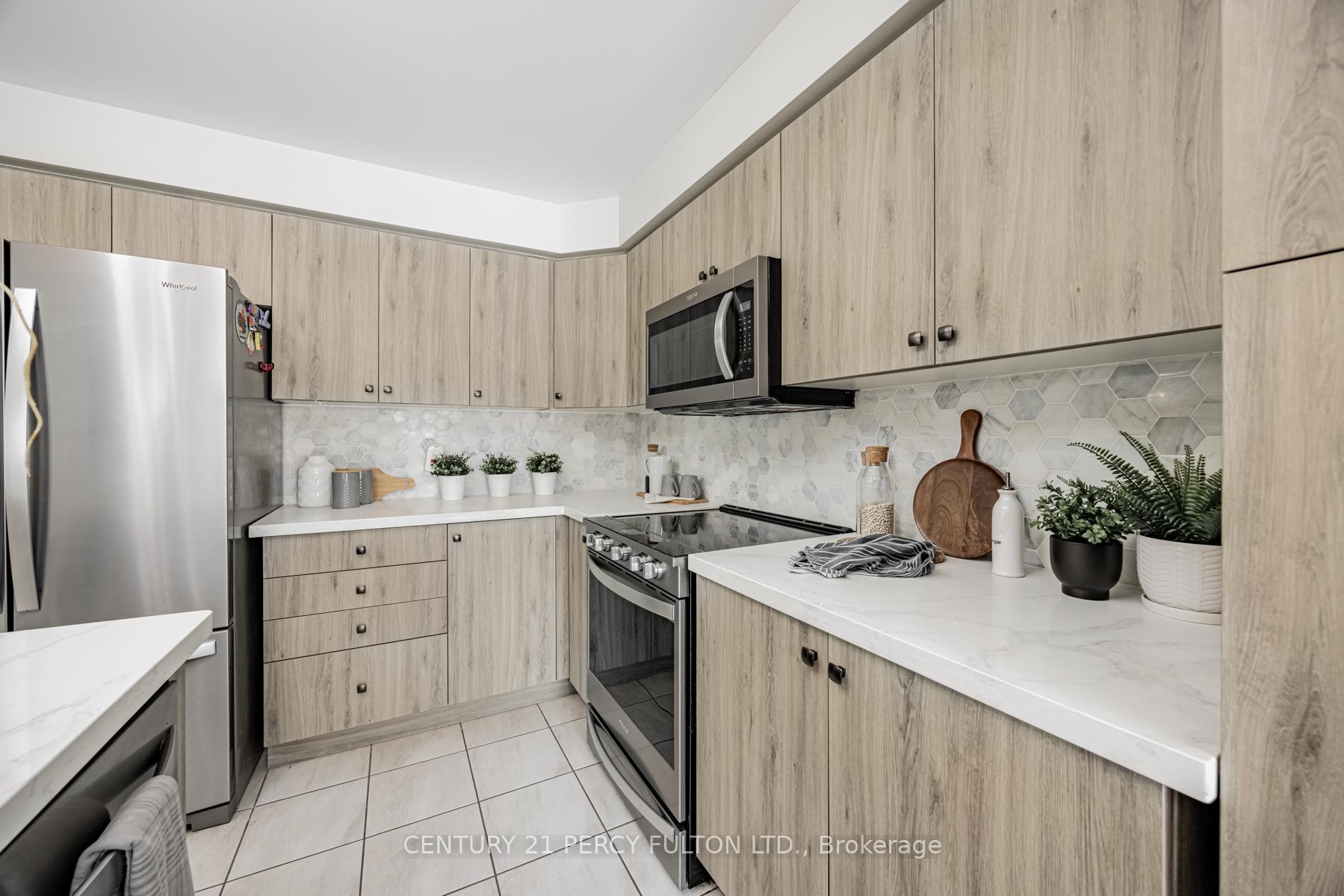Photo 9 of 1481 Dunedin Crescent, Oshawa, Taunton — HOMEH