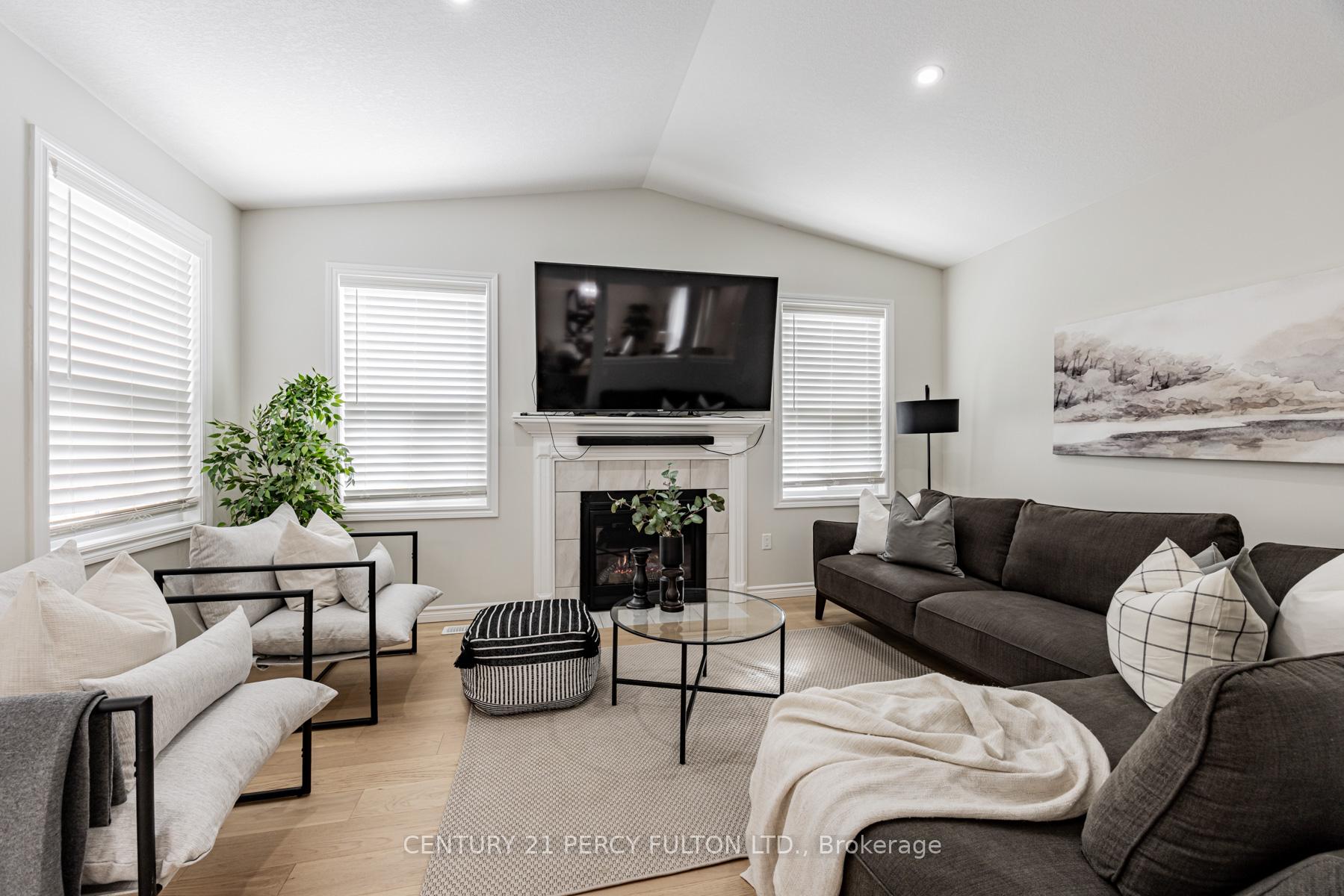 Photo 15 of 1481 Dunedin Crescent, Oshawa, Taunton — HOMEH