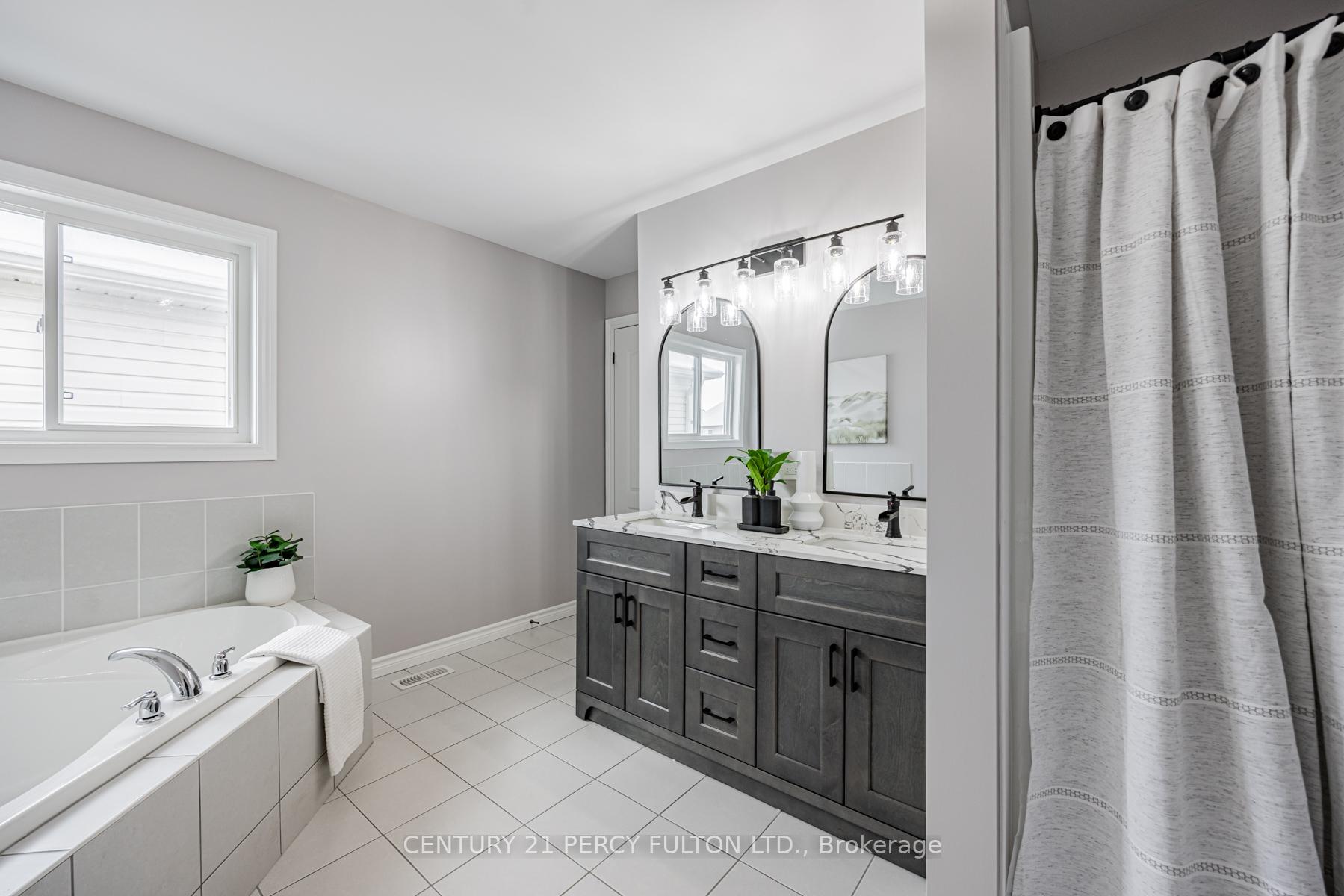 Photo 25 of 1481 Dunedin Crescent, Oshawa, Taunton — HOMEH
