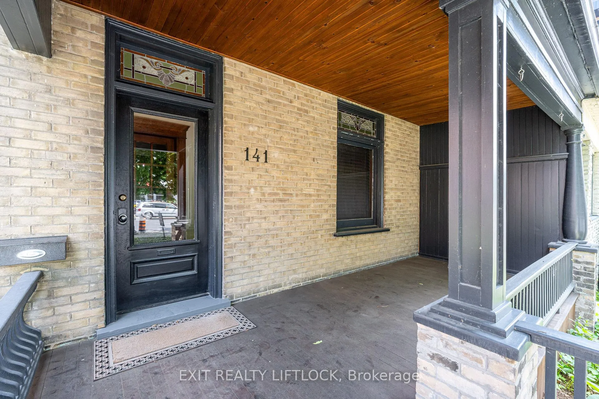 Photo 2 of 141 Hunter Street E, Peterborough, Ashburnham Ward 4 — HOMEH
