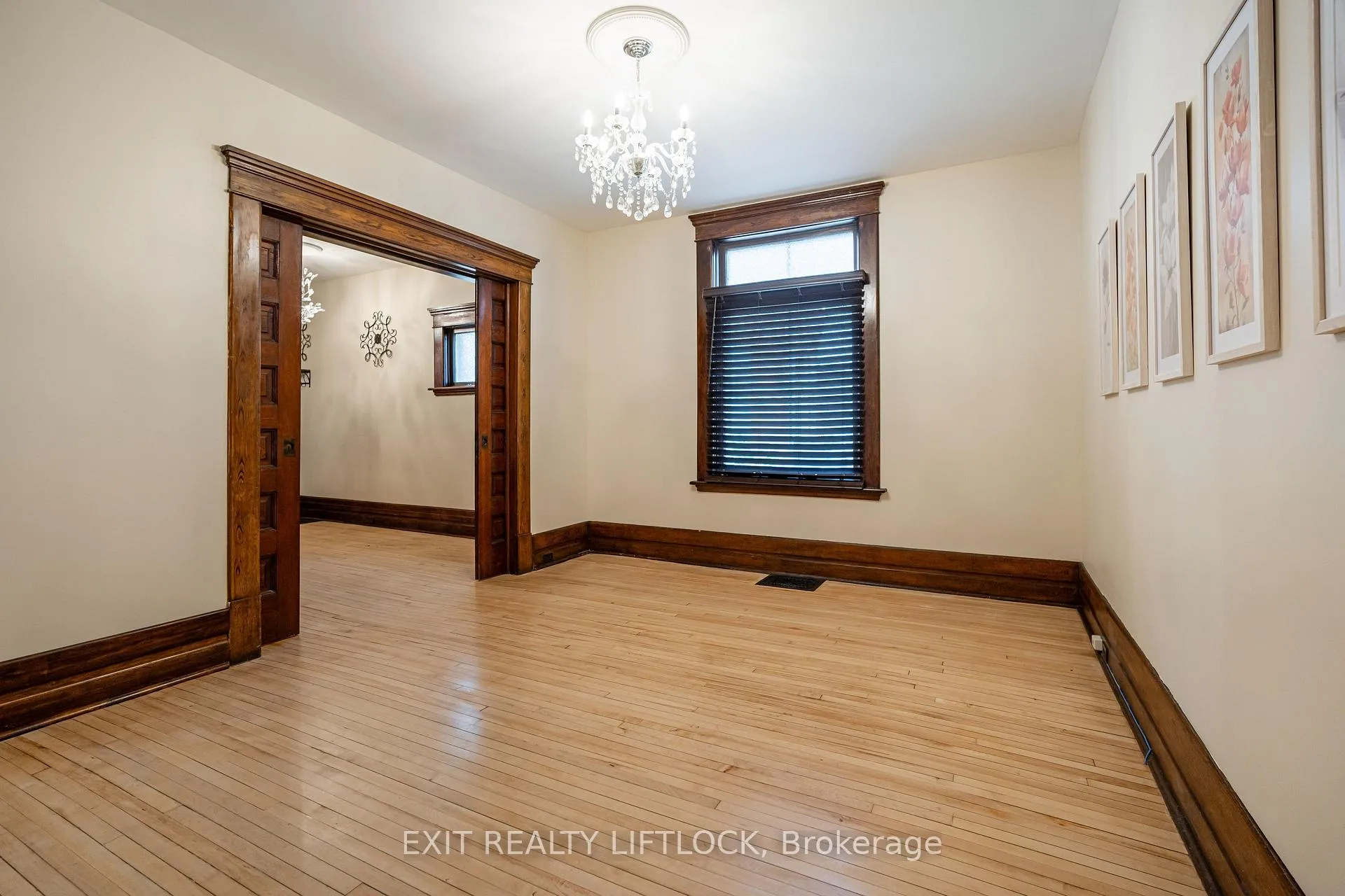 Photo 9 of 141 Hunter Street E, Peterborough, Ashburnham Ward 4 — HOMEH
