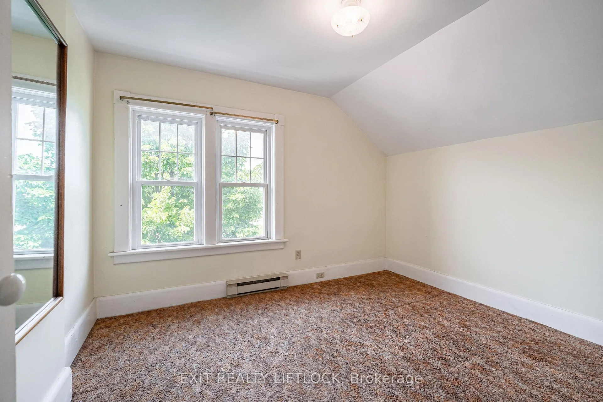 Photo 21 of 141 Hunter Street E, Peterborough, Ashburnham Ward 4 — HOMEH