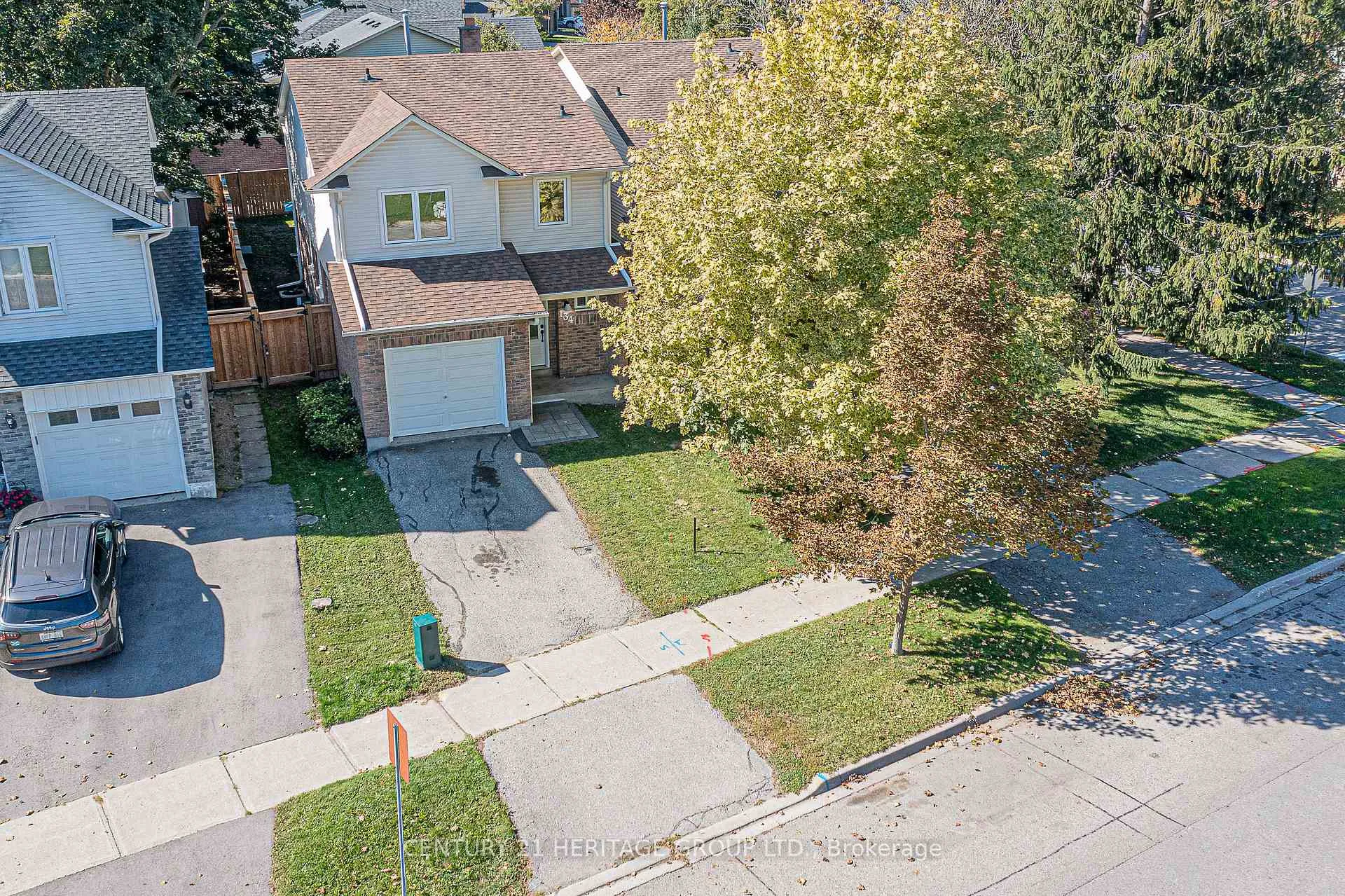 Photo 2 of 134 Walton Drive, Aurora, Aurora Village — HOMEH