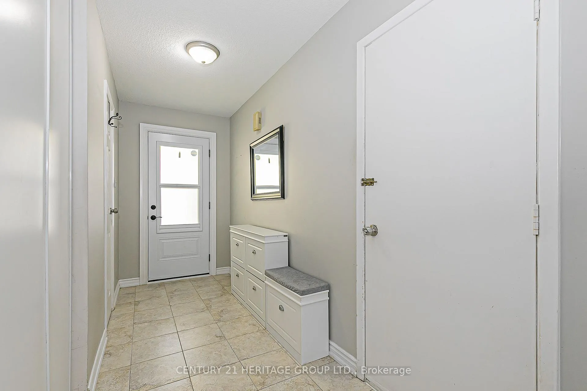 Photo 20 of 134 Walton Drive, Aurora, Aurora Village — HOMEH