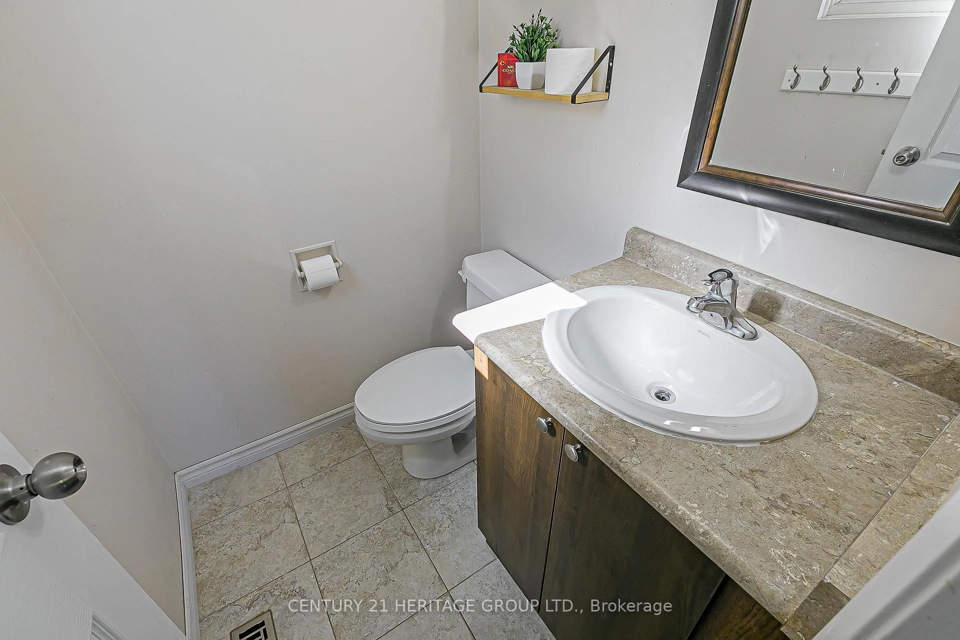 Photo 61 of 134 Walton Drive, Aurora, Aurora Village — HOMEH