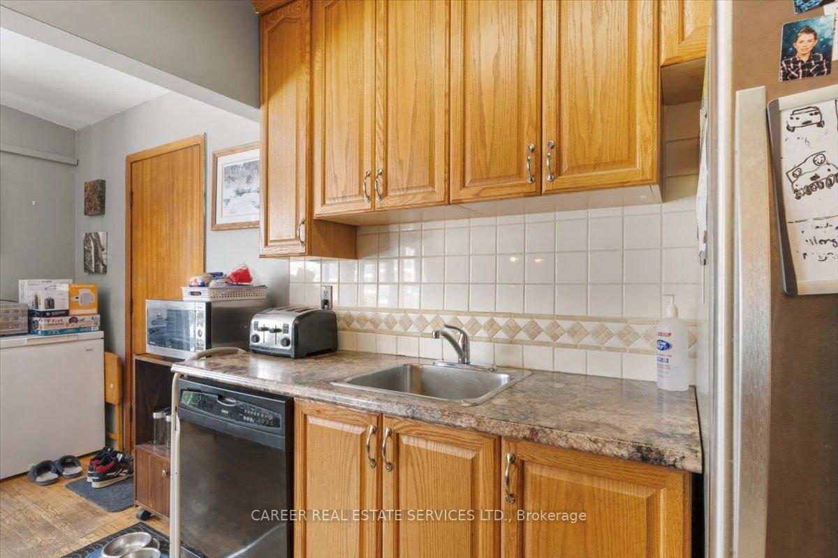 Photo 9 of 593 Central Park Boulevard N, Oshawa, O'Neill — HOMEH