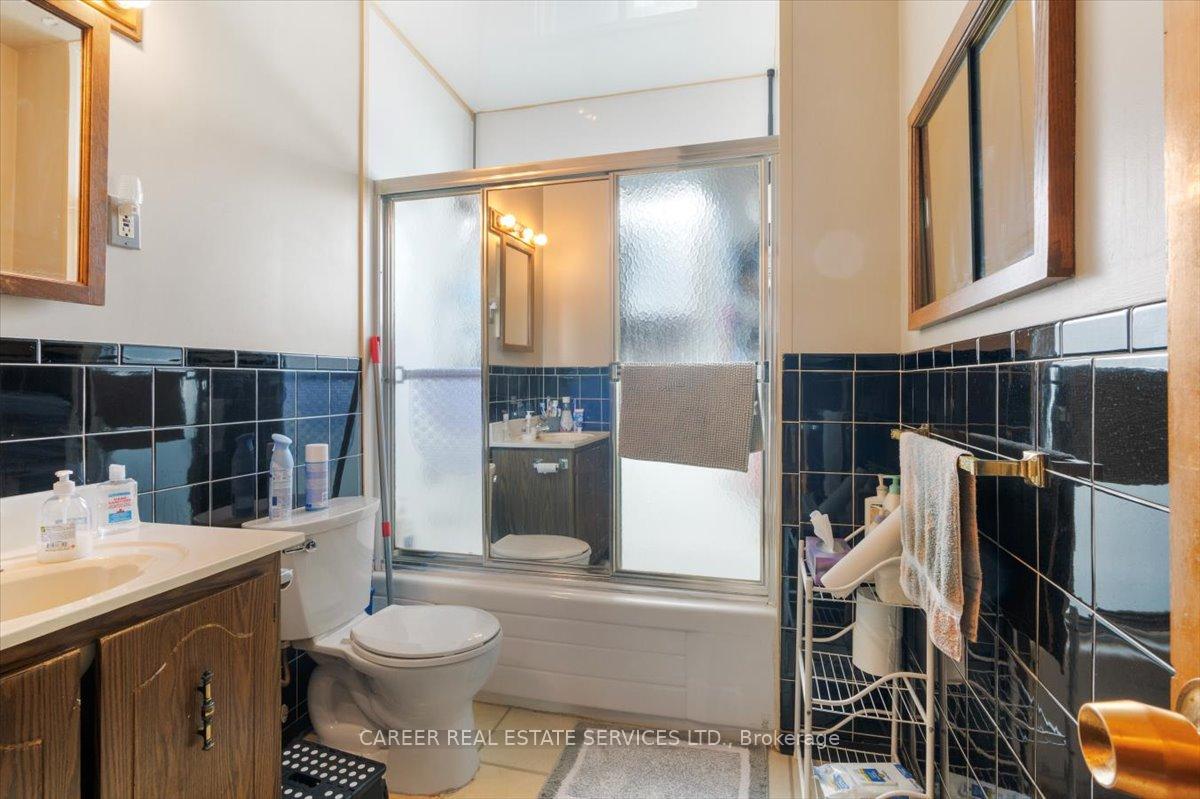 Photo 10 of 593 Central Park Boulevard N, Oshawa, O'Neill — HOMEH