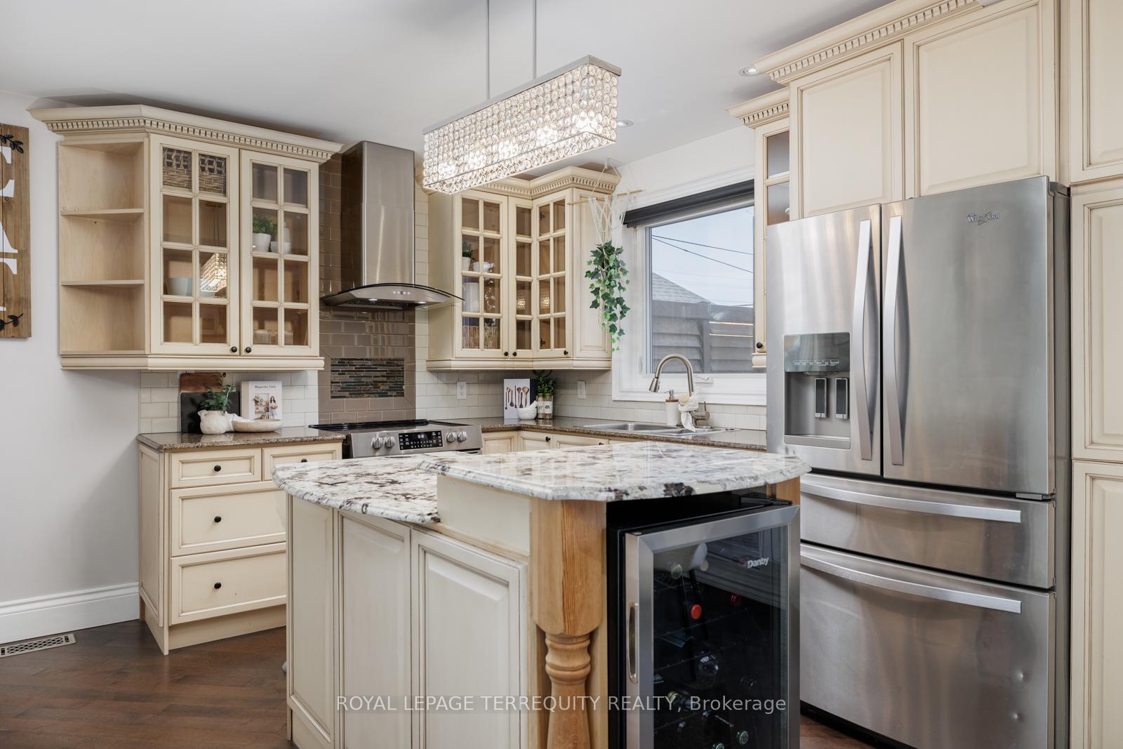 Photo 13 of 639 Somerville Avenue, Oshawa, O'Neill — HOMEH