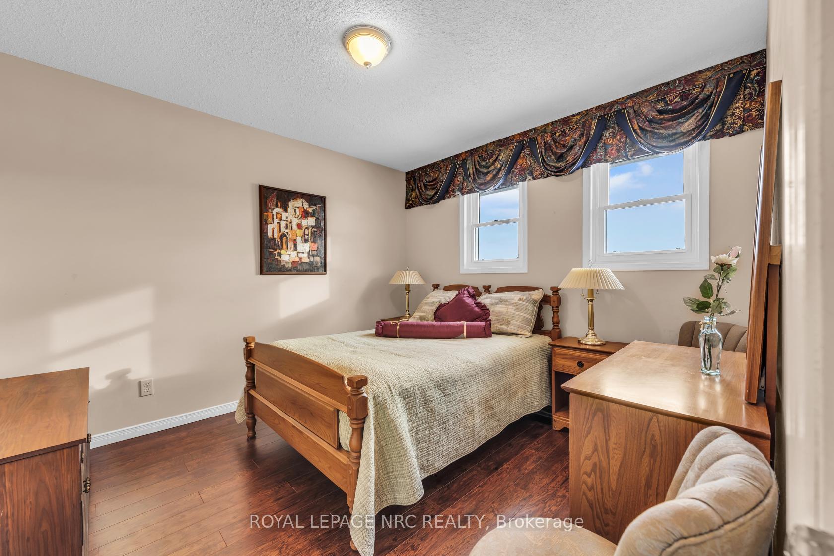 Photo 21 of 143 Briarsdale Crescent, Welland, N. Welland — HOMEH
