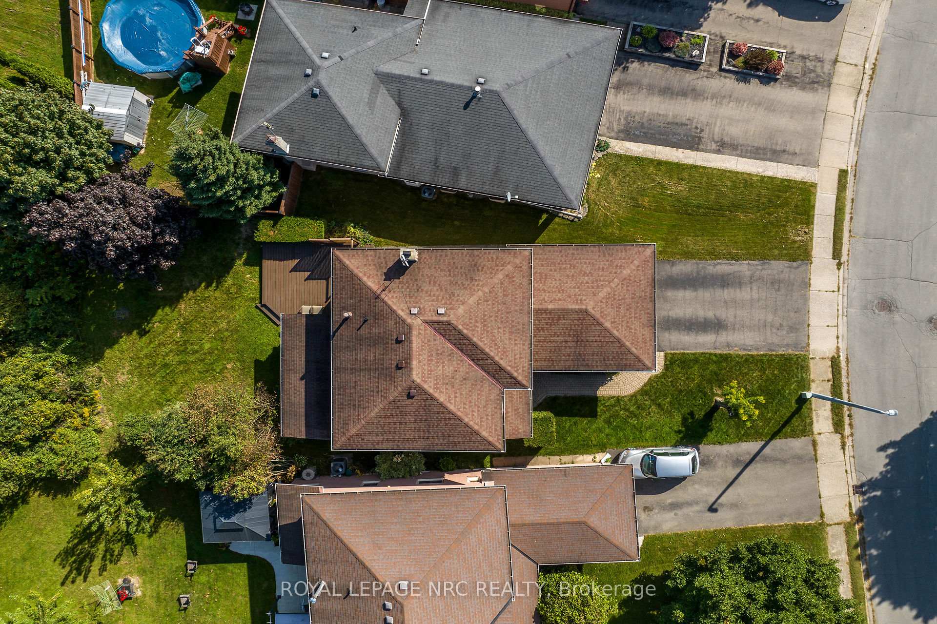 Photo 25 of 143 Briarsdale Crescent, Welland, N. Welland — HOMEH