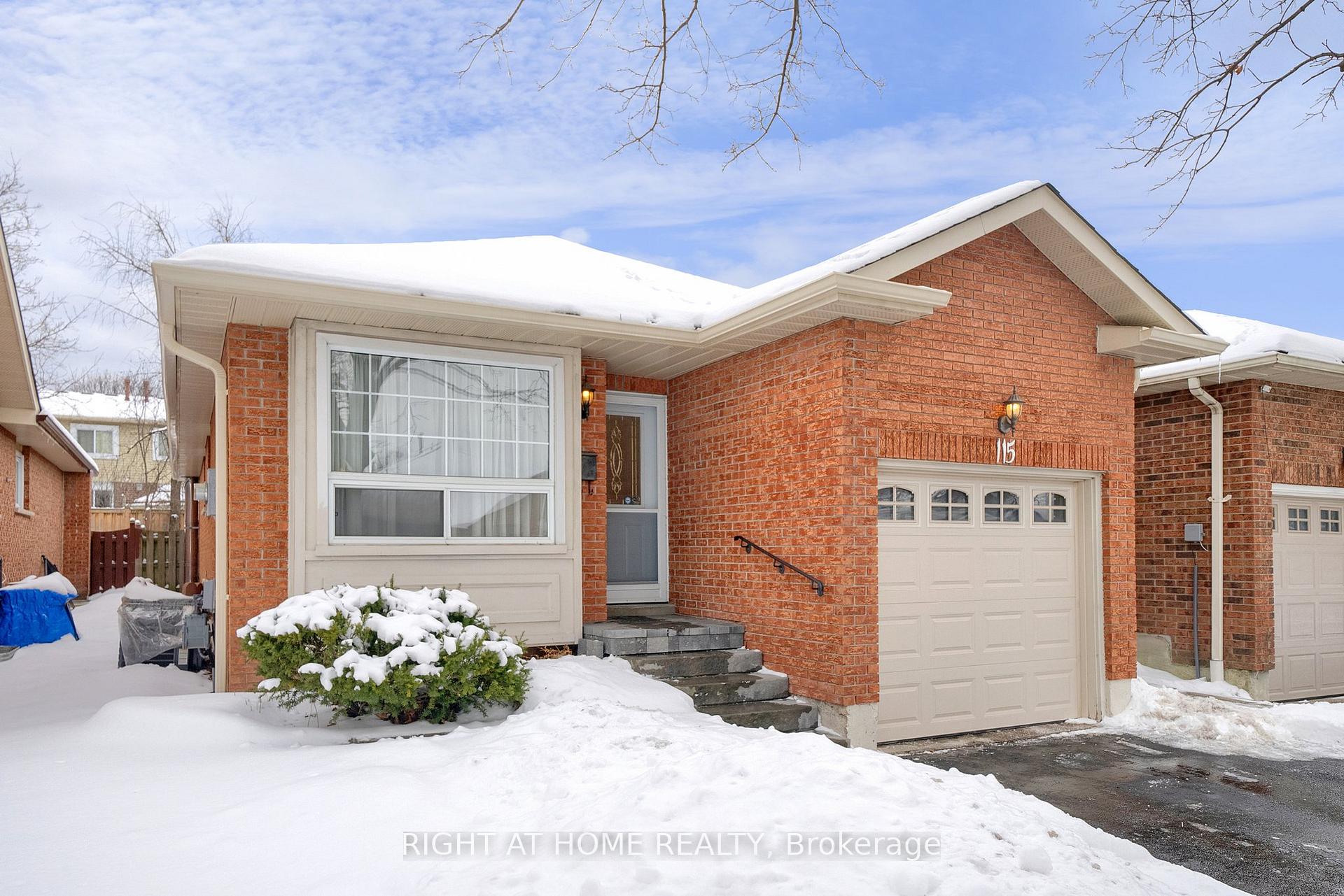 Photo 2 of 115 Ribblesdale Drive, Whitby, Pringle Creek — HOMEH
