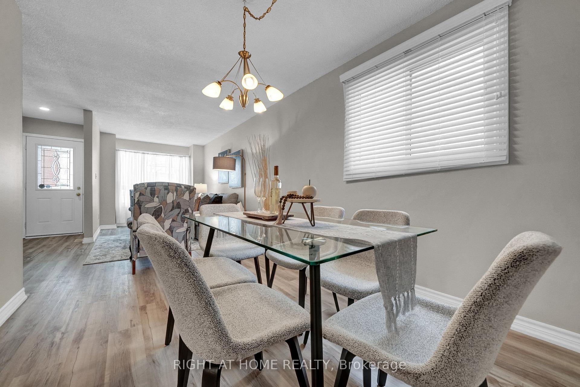 Photo 9 of 115 Ribblesdale Drive, Whitby, Pringle Creek — HOMEH