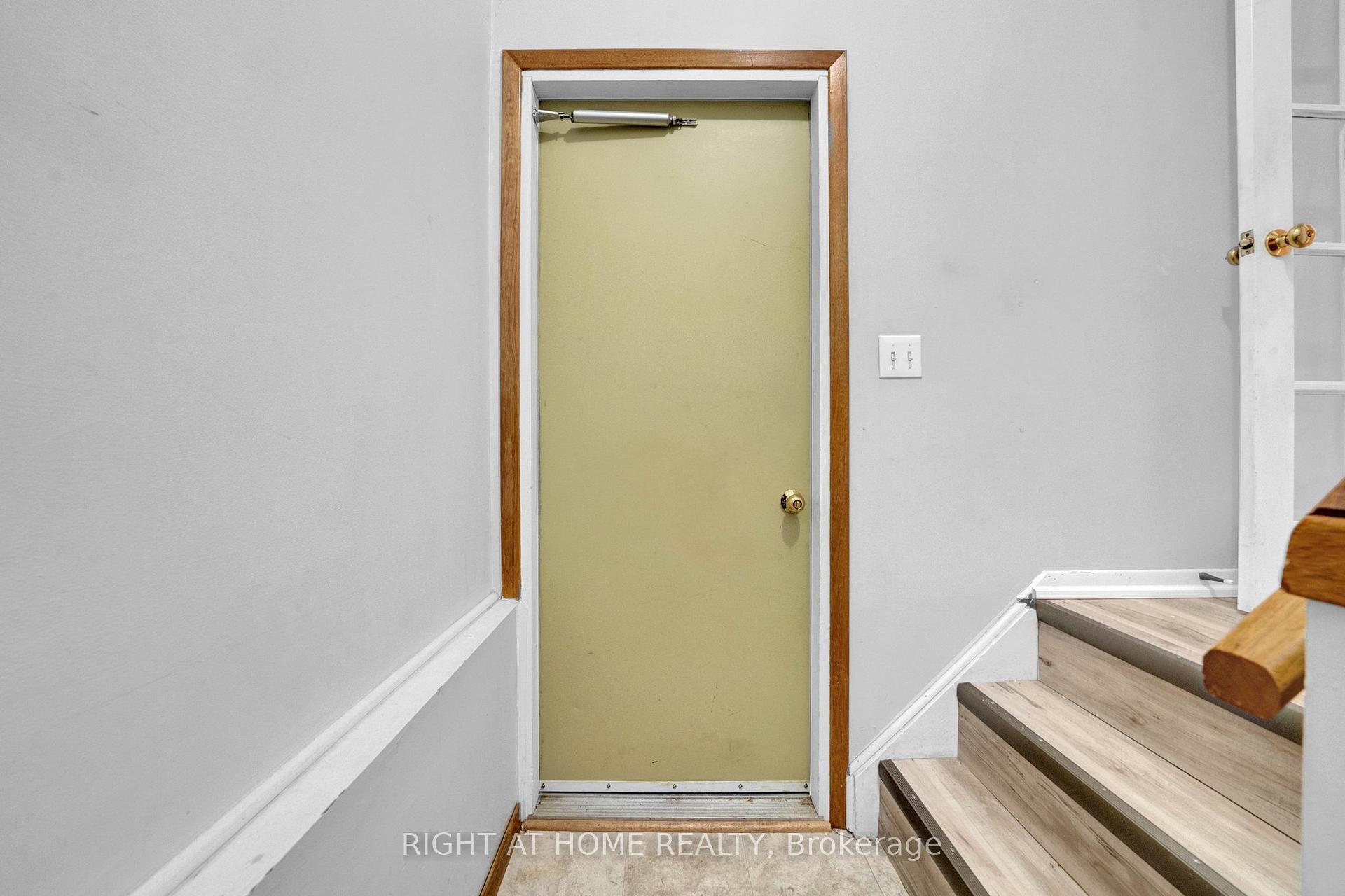 Photo 23 of 115 Ribblesdale Drive, Whitby, Pringle Creek — HOMEH