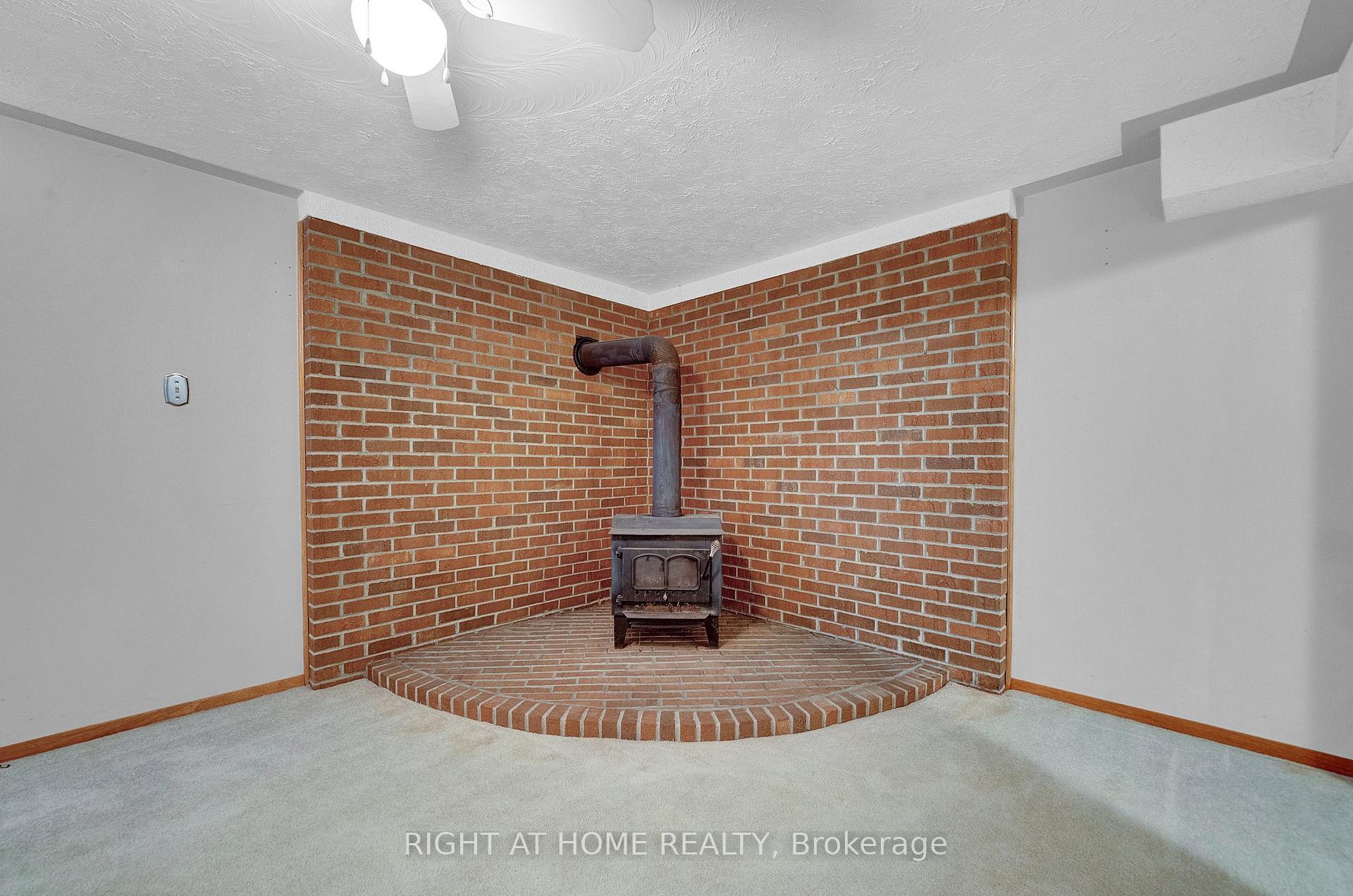 Photo 26 of 115 Ribblesdale Drive, Whitby, Pringle Creek — HOMEH