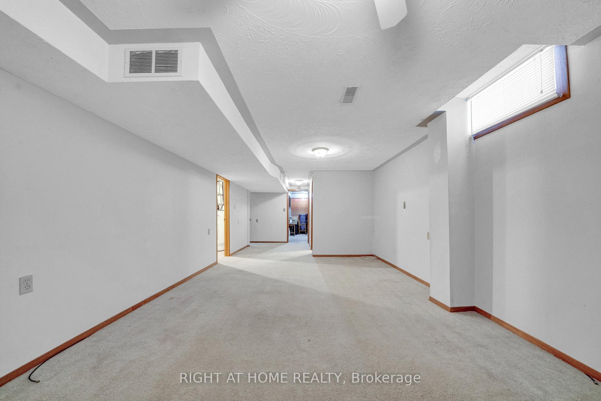 Photo 30 of 115 Ribblesdale Drive, Whitby, Pringle Creek — HOMEH